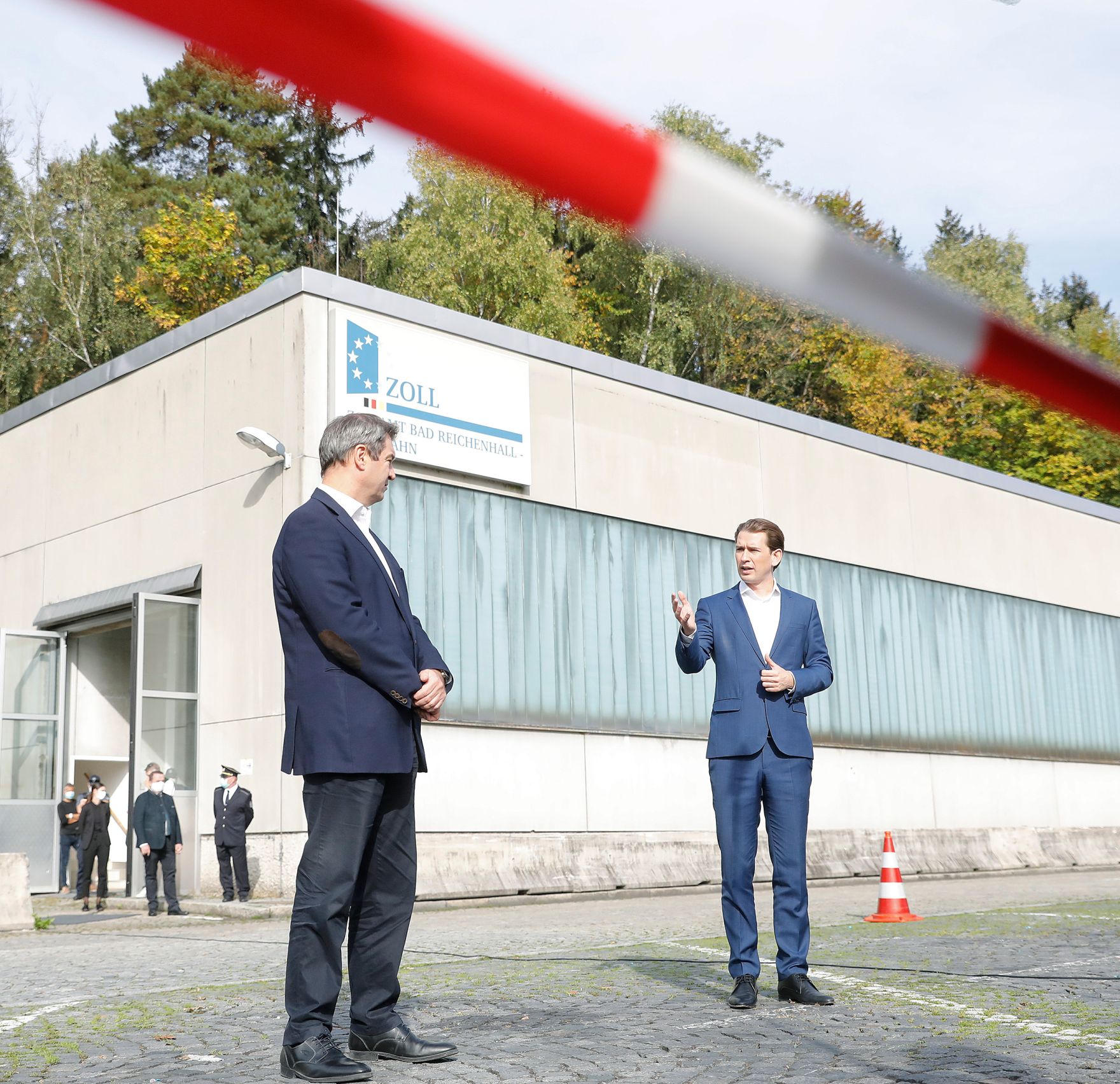 Am 9. Oktober 2020 traf Bundeskanzler Sebastian Kurz (r.) den Bayerischen Ministerpr&auml;sident Markus S&ouml;der (l.).