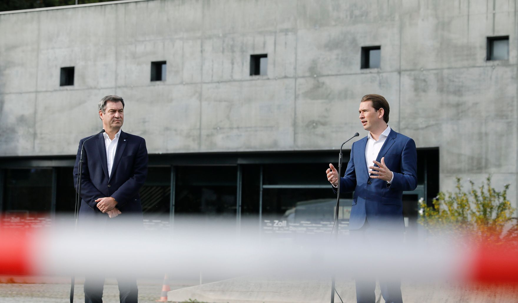 Am 9. Oktober 2020 traf Bundeskanzler Sebastian Kurz (r.) den Bayerischen Ministerpr&auml;sident Markus S&ouml;der (l.).