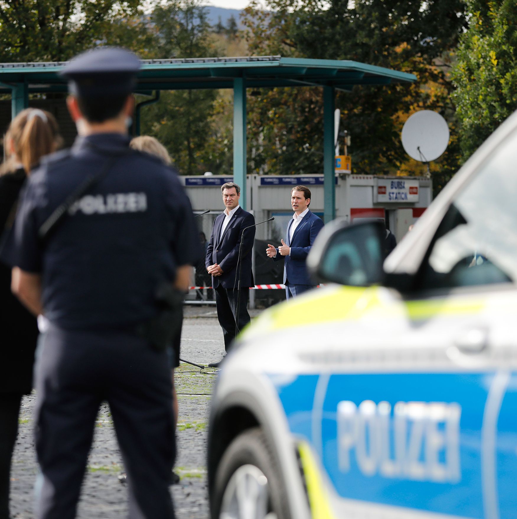 Am 9. Oktober 2020 traf Bundeskanzler Sebastian Kurz (r.) den Bayerischen Ministerpr&auml;sident Markus S&ouml;der (l.).