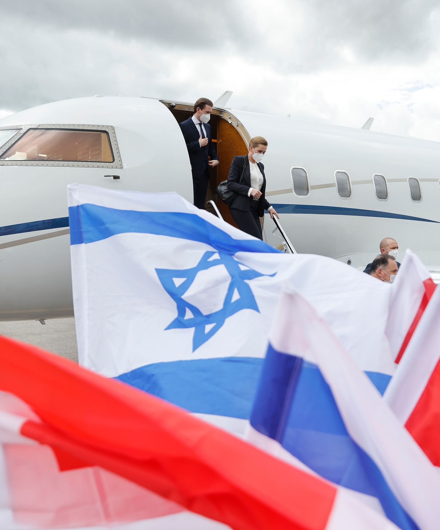 Am 4. M&auml;rz 2021 traf Bundeskanzler Sebastian Kurz (l.) im Rahmen seines Arbeitsbesuch in Israel den Premierminister Benjamin Netanjahu. Im Bild mit der d&auml;nischen Premierministerin Mette Frederiksen (r.).