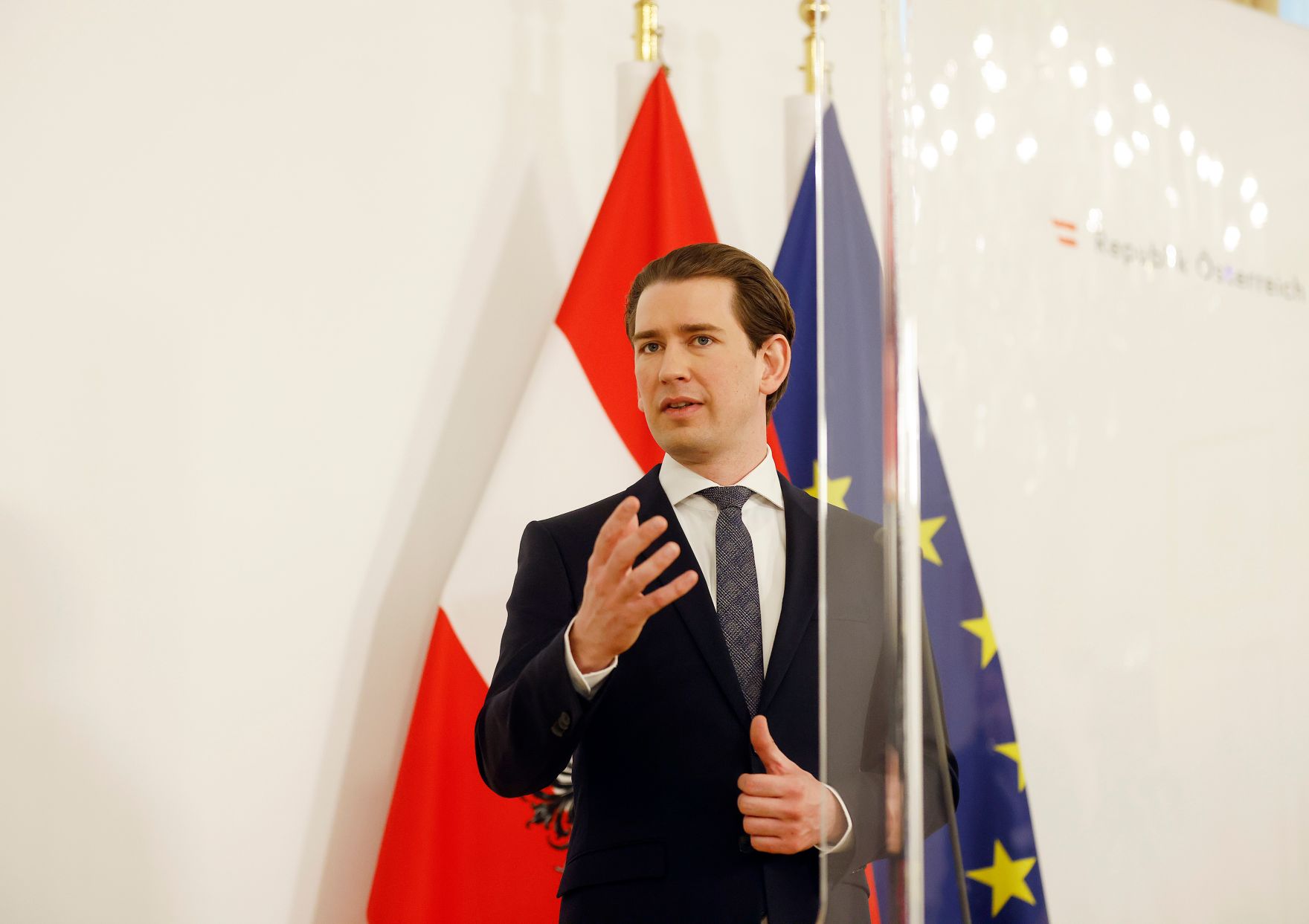Am 14. April 2021 gab Bundeskanzler Sebastian Kurz (im Bild) gemeinsam mit Vizekanzler Werner Kogler eine Pressekonferenz zum Corona Impfstoff.