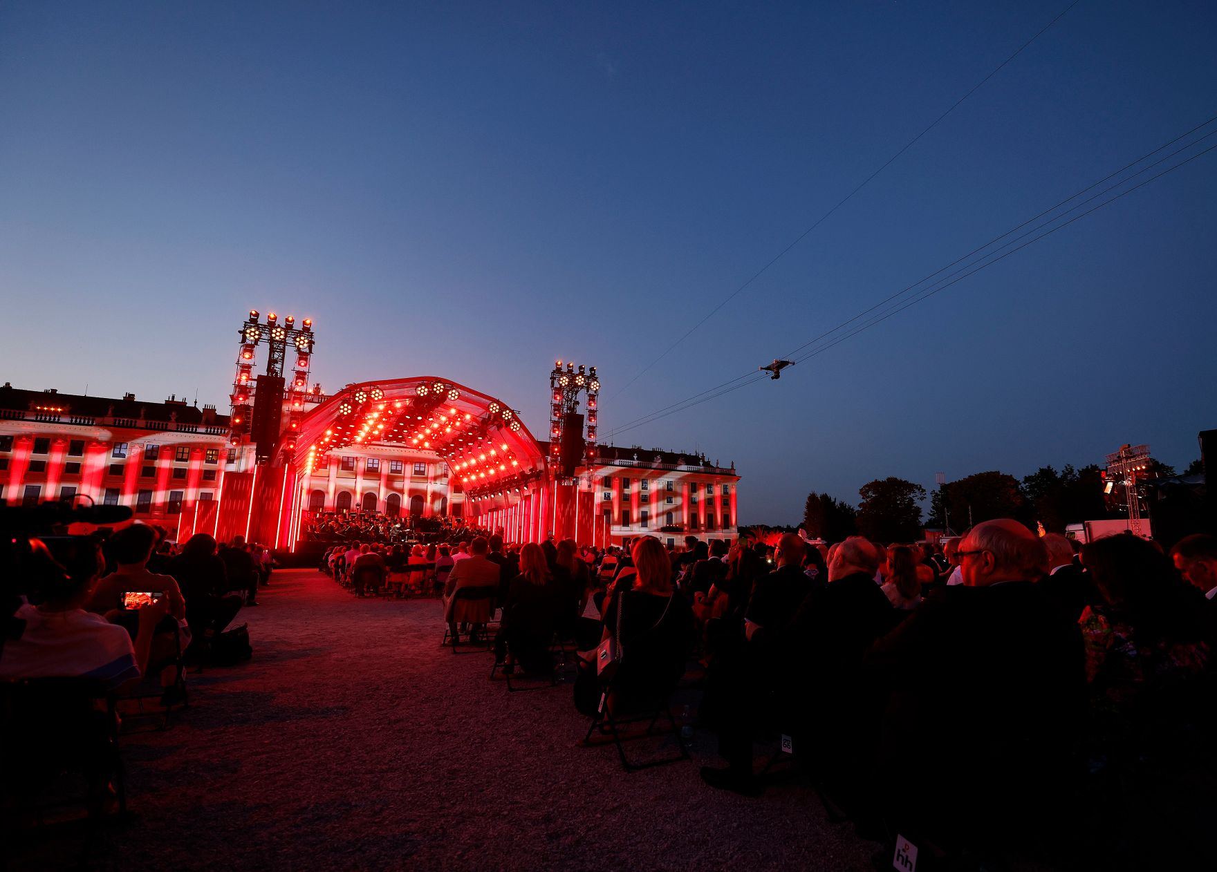 Am 18. Juni 2021 besucht Bundeskanzler Sebastian Kurz das Sommernachtskonzert im Sch&ouml;nbrunner Schlosspark.