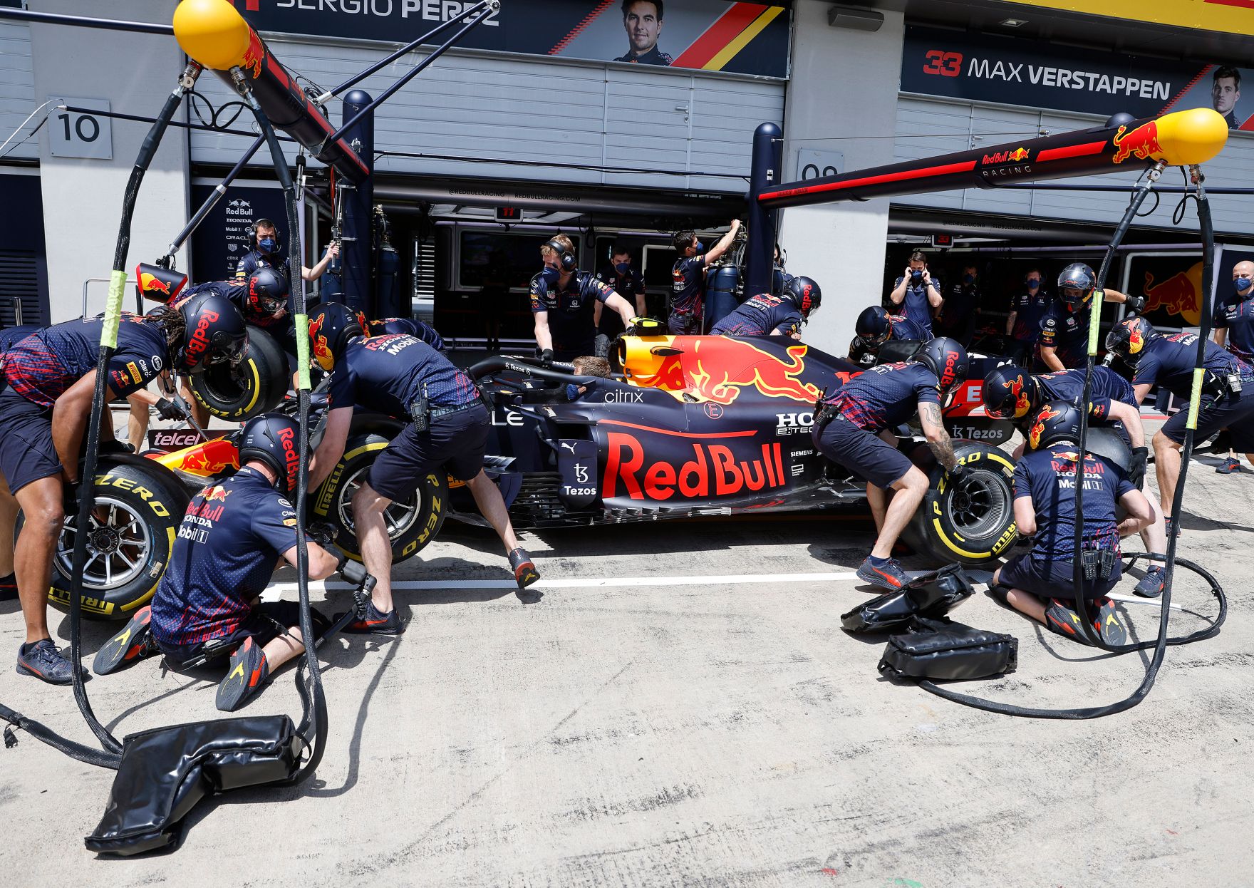 Am 27. Juni 2021 besuchte Bundeskanzler Sebastian Kurz den Formel 1 Grand Prix Austria in Spielberg.