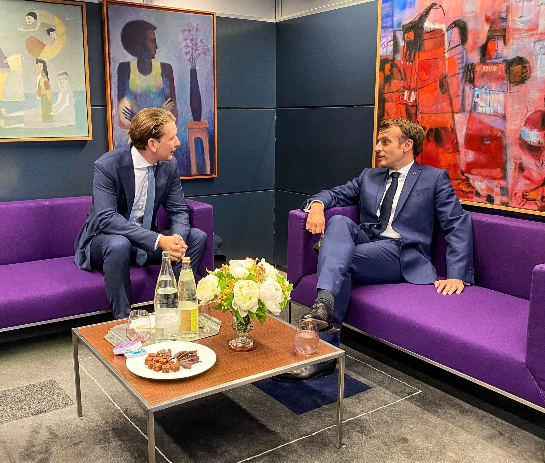 Am 30. Juni 2021 traf Bundeskanzler Sebastian Kurz (l.) im Rahmen seines Arbeitsbesuch in Paris den franz&ouml;sischen Staatspr&auml;sidenten Emmanuel Macron (r.).