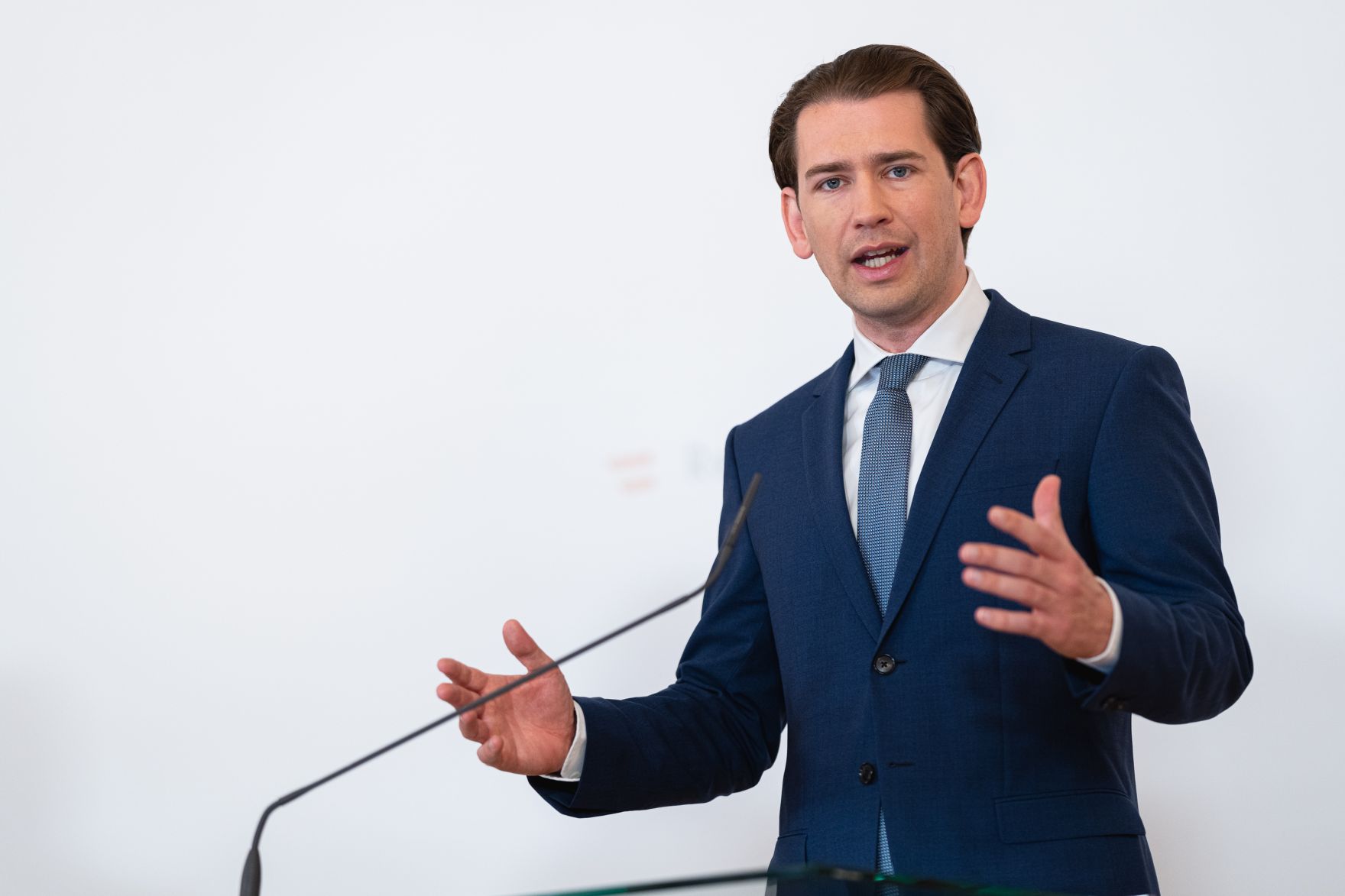 Am 9. Juli 2021 nahm Bundeskanzler Sebastian Kurz (im Bild) gemeinsam mit Bundesminister Wolfgang M&uuml;ckstein, Landeshauptmann G&uuml;nther Platter und dem Vizerektor der MedUni Wien, Oswald Wagner, an einer Pressekonferenz zum Auftakt der Corona Taskforce zur Vorbereitung auf den Herbst teil.