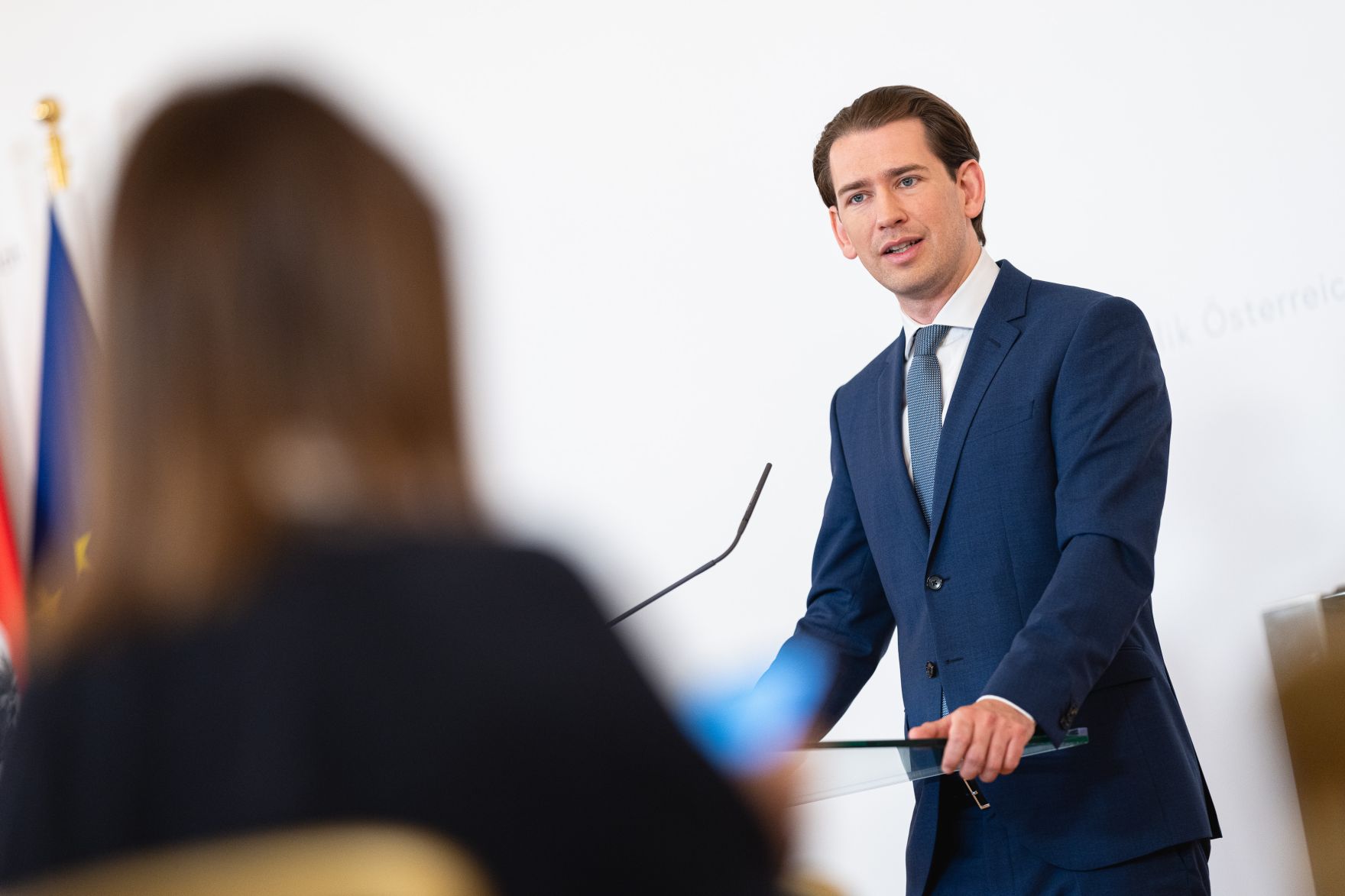 Am 9. Juli 2021 nahm Bundeskanzler Sebastian Kurz (im Bild) gemeinsam mit Bundesminister Wolfgang M&uuml;ckstein, Landeshauptmann G&uuml;nther Platter und dem Vizerektor der MedUni Wien, Oswald Wagner, an einer Pressekonferenz zum Auftakt der Corona Taskforce zur Vorbereitung auf den Herbst teil.