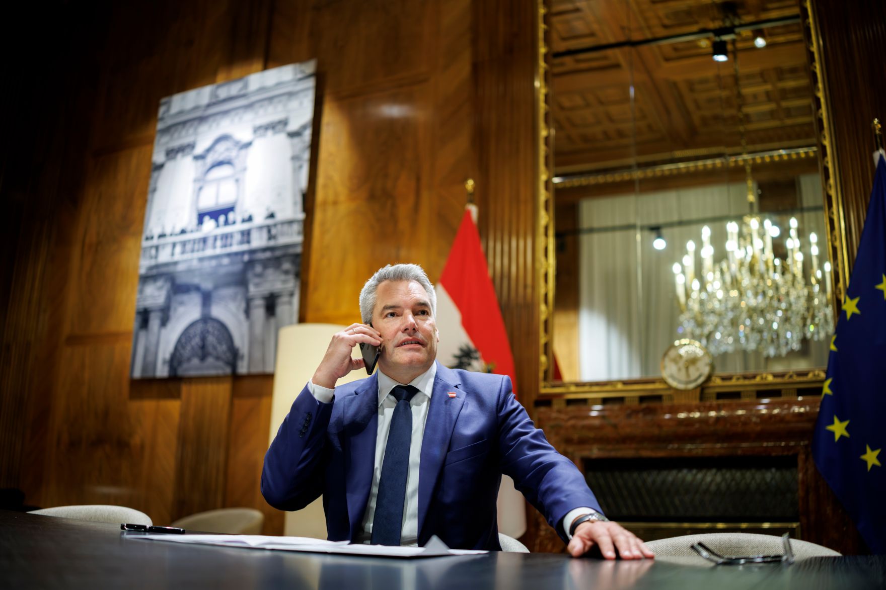 Am 25. November 2024 telefonierte Bundeskanzler Karl Nehammer (im Bild) mit Donald Trump dem designierten Pr&auml;sidenten der Vereinigten Staaten von Amerika.