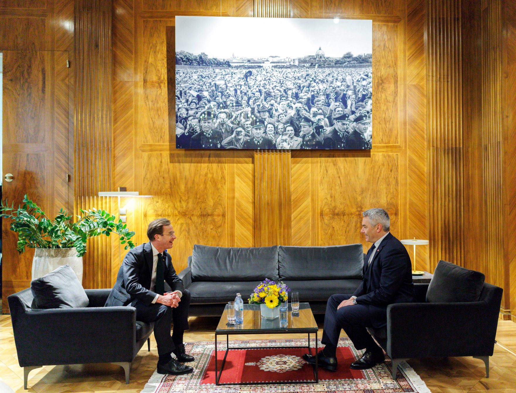Am 2. J&auml;nner 2025 empfing Bundeskanzler Karl Nehammer (r.) den schwedischen Premierminister Ulf Kristersson (l.) zu einem Arbeitsgespr&auml;ch.