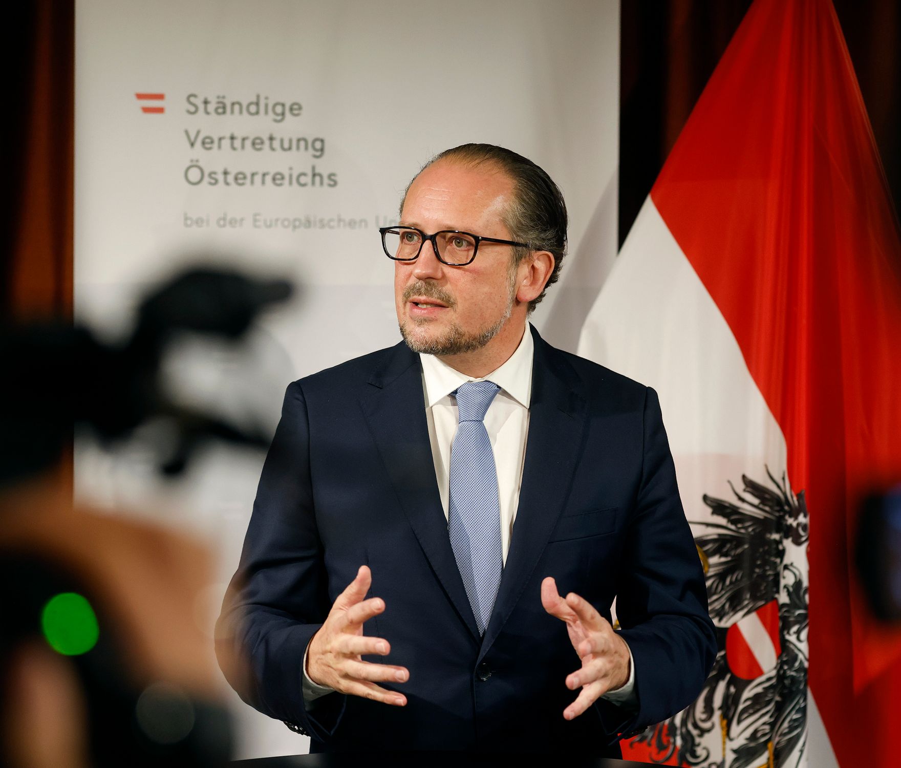 Am 14. Oktober 2021 reiste Bundeskanzler Alexander Schallenberg zu einem Arbeitsbesuch nach Br&uuml;ssel. Im Bild beim Pressestatement.