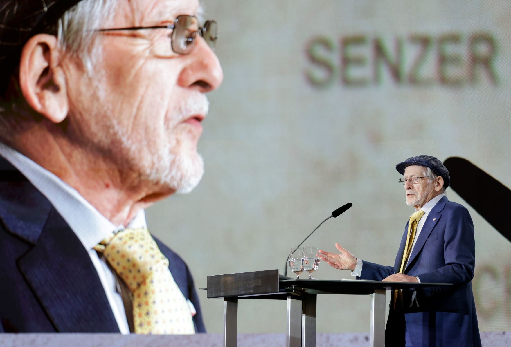 Am 9. November 2021 nahm Bundeskanzler Alexander Schallenberg an der Einweihung der Shoah-Namensmauer im Ostarrichipark teil. Im Bild Kurt Tutter.