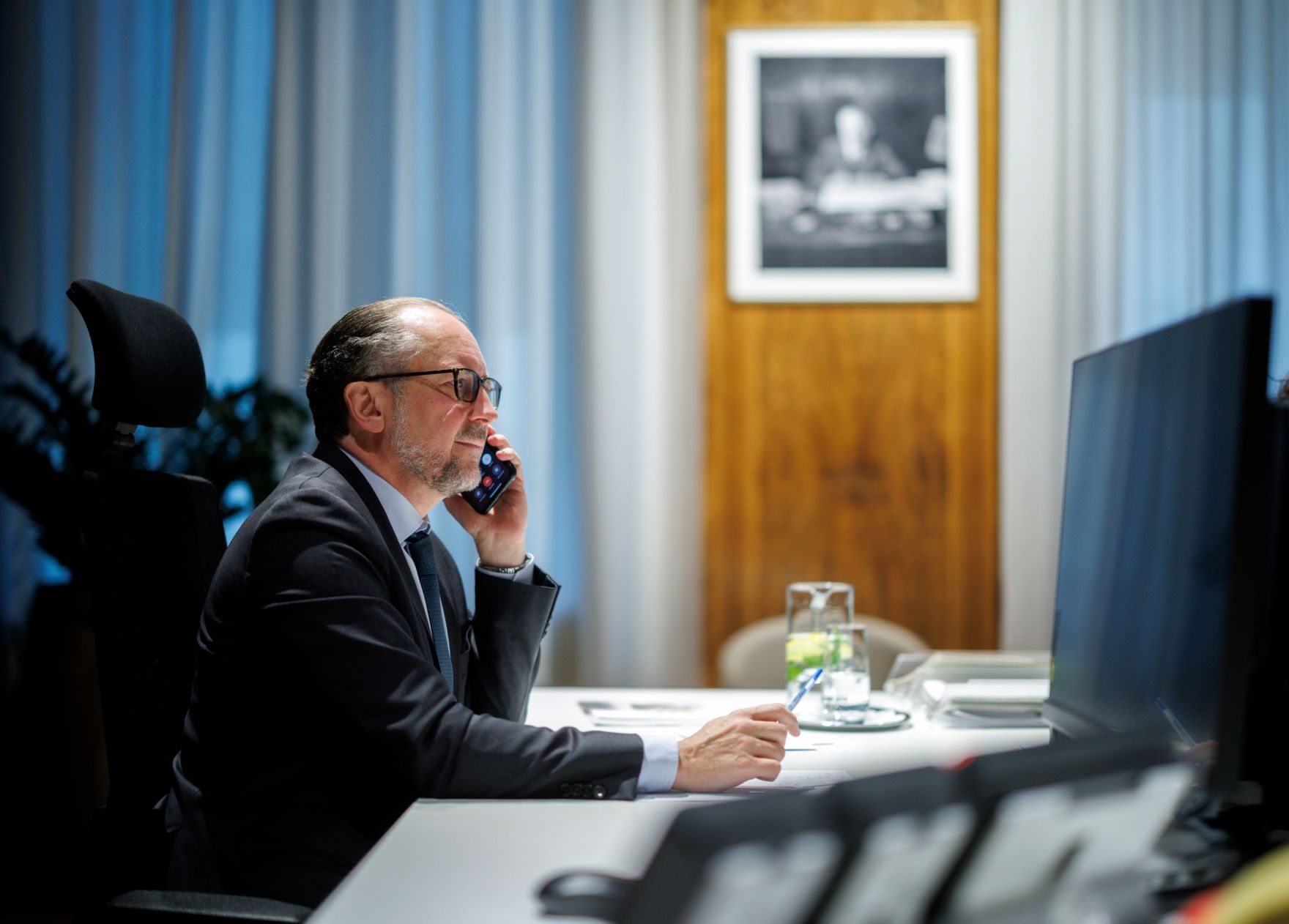 Am 20. J&auml;nner 2025 telefonierte Bundeskanzler Alexander Schallenberg (im Bild) mit dem Pr&auml;sidenten der Arabischen Republik &Auml;gypten, Abd al-Fattah Al-Sisi.