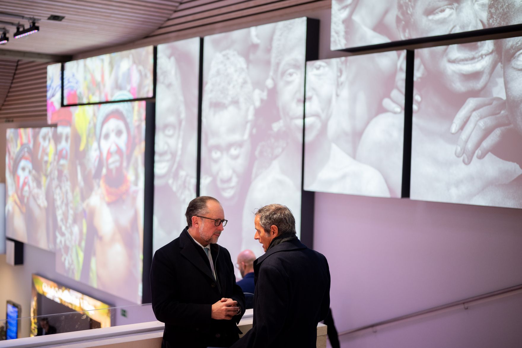 Am 23. J&auml;nner 2025 nahm Bundeskanzler Alexander Schallenberg (l.) am Weltwirtschaftsforum in Davos teil. Im Bild mit dem IAEA-Generaldirektor Rafael Grossi (r.).