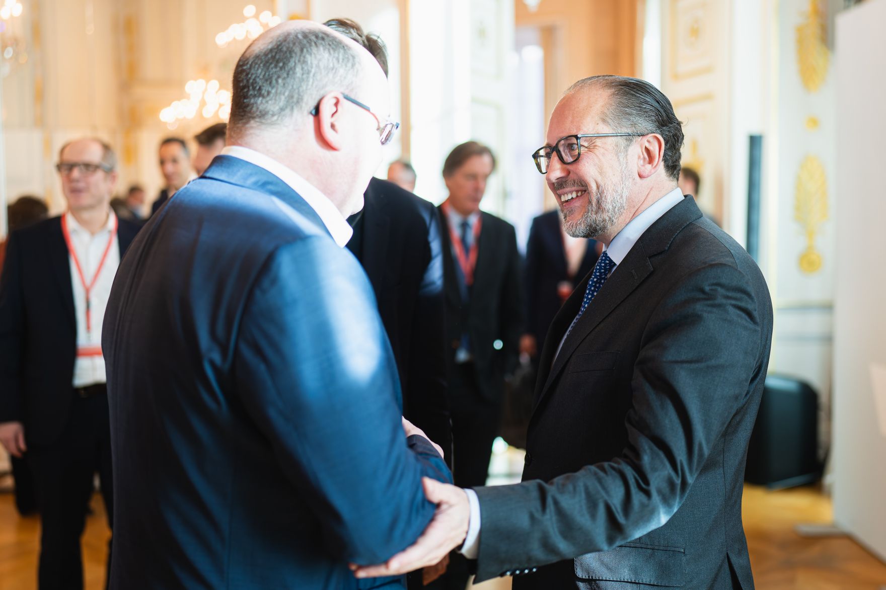 Am 29. J&auml;nner 2025 empfing Bundeskanzler Alexander Schallenberg (r.) das Technologieunternehmen TTTech im Bundeskanzleramt.