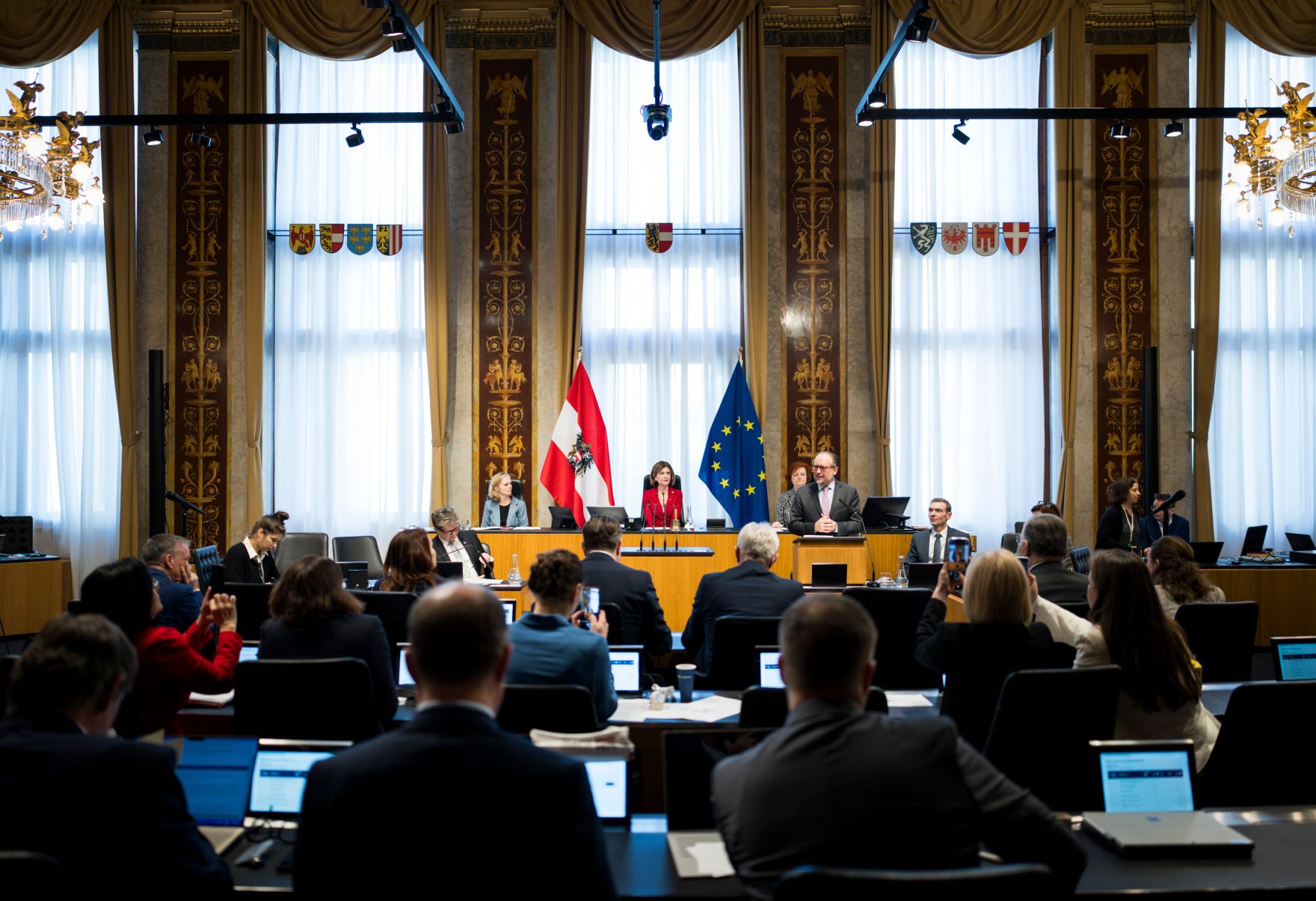 Am 30. J&auml;nner 2025 gab Bundeskanzler Alexander Schallenberg eine Regierungserk&auml;rung im Bundesrat ab.