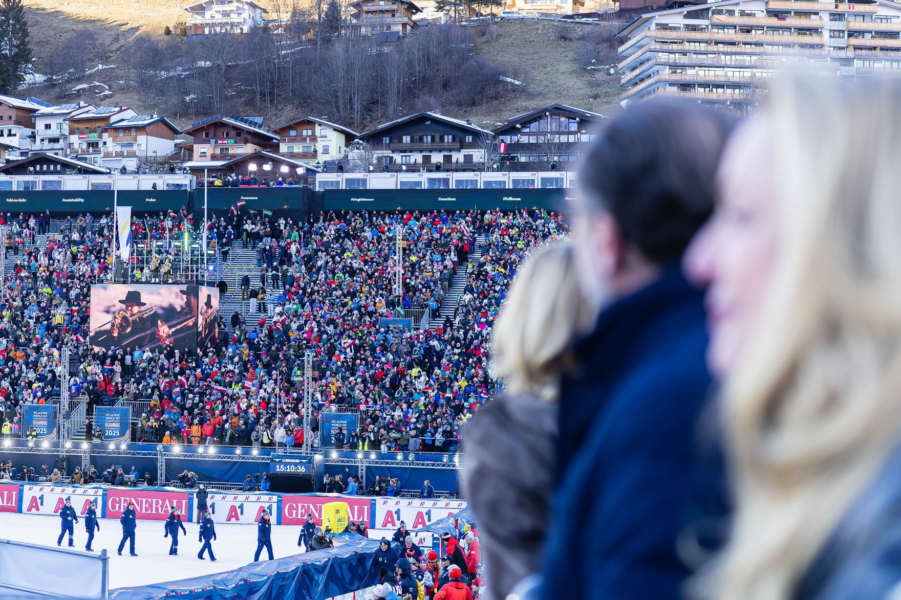 Am 4. Februar 2025 besuchte Bundeskanzler Alexander Schallenberg die Ski-Weltmeisterschaft in Saalbach.