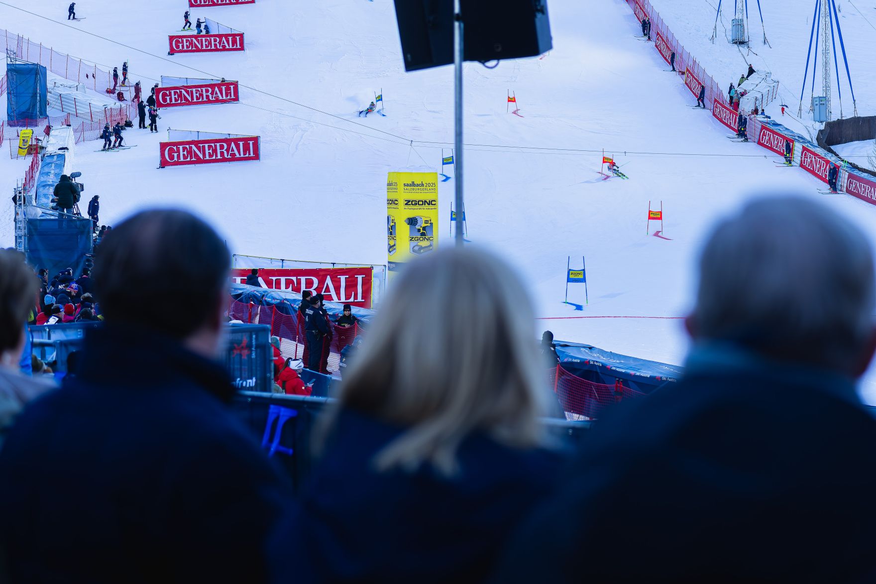 Am 4. Februar 2025 besuchte Bundeskanzler Alexander Schallenberg die Ski-Weltmeisterschaft in Saalbach.