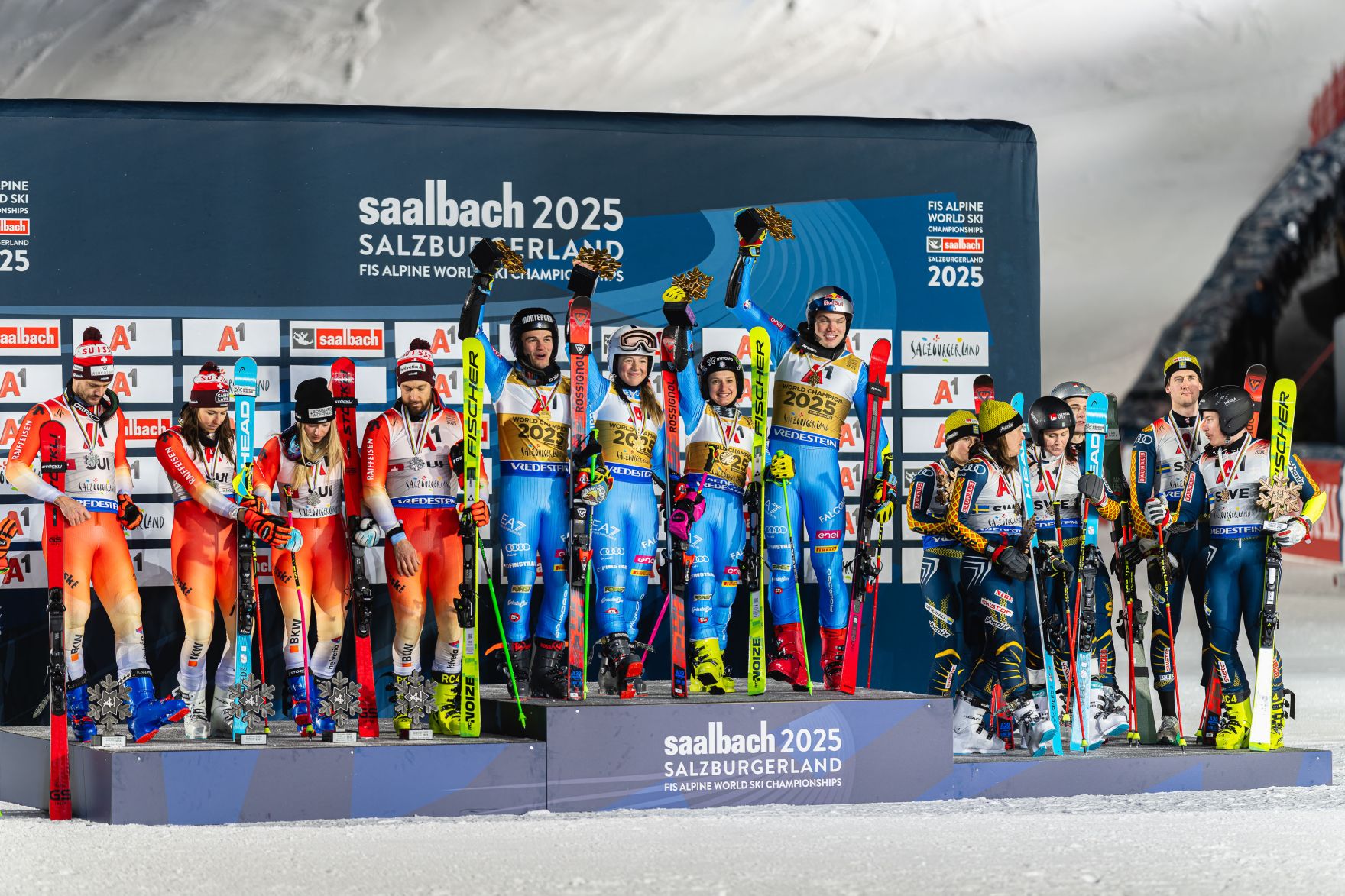 Am 4. Februar 2025 besuchte Bundeskanzler Alexander Schallenberg die Ski-Weltmeisterschaft in Saalbach.