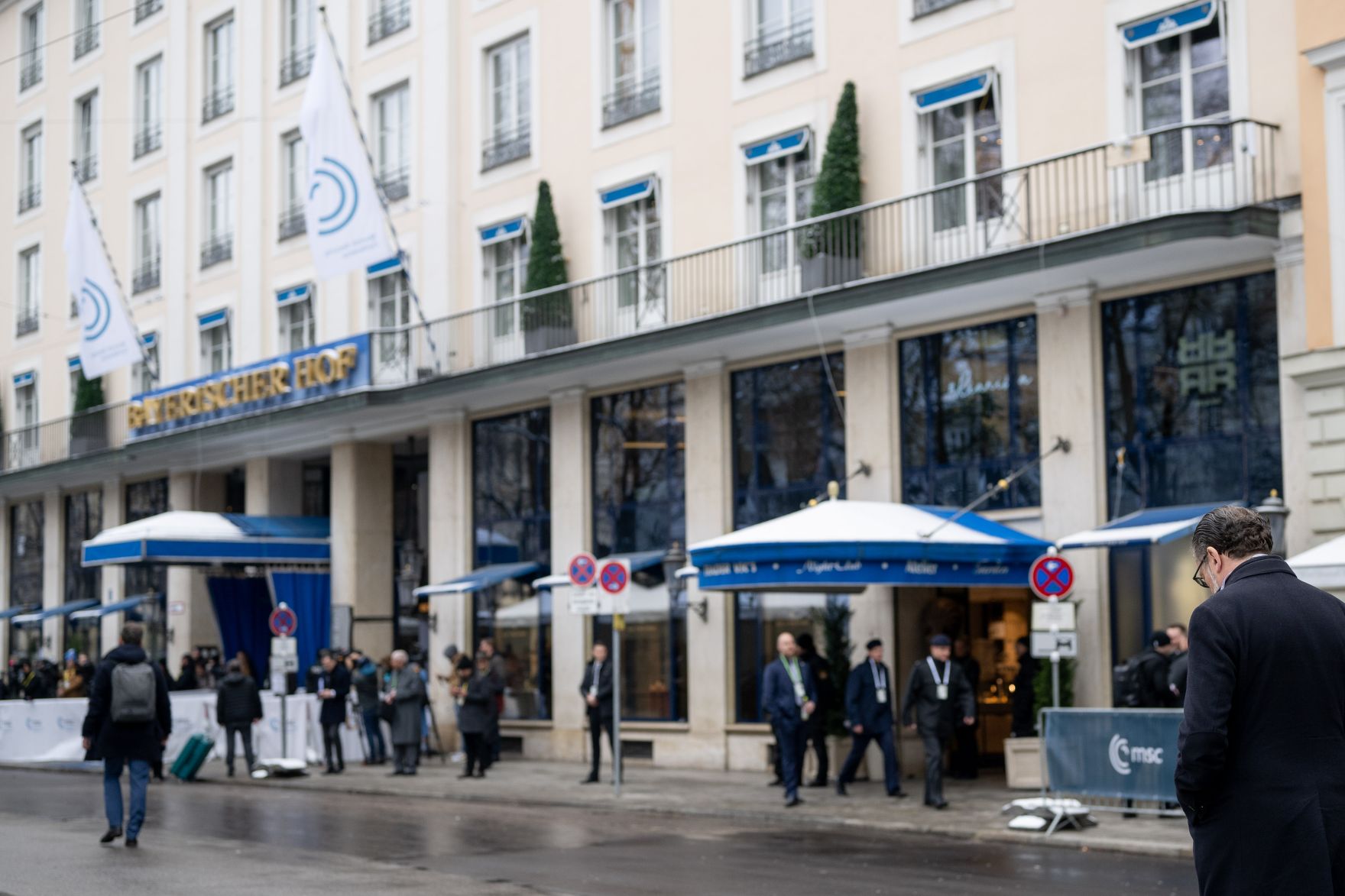 Am 14. Februar 2025 nahm Bundeskanzler Alexander Schallenberg (r.) an der M&uuml;nchner Sicherheitskonferenz teil.