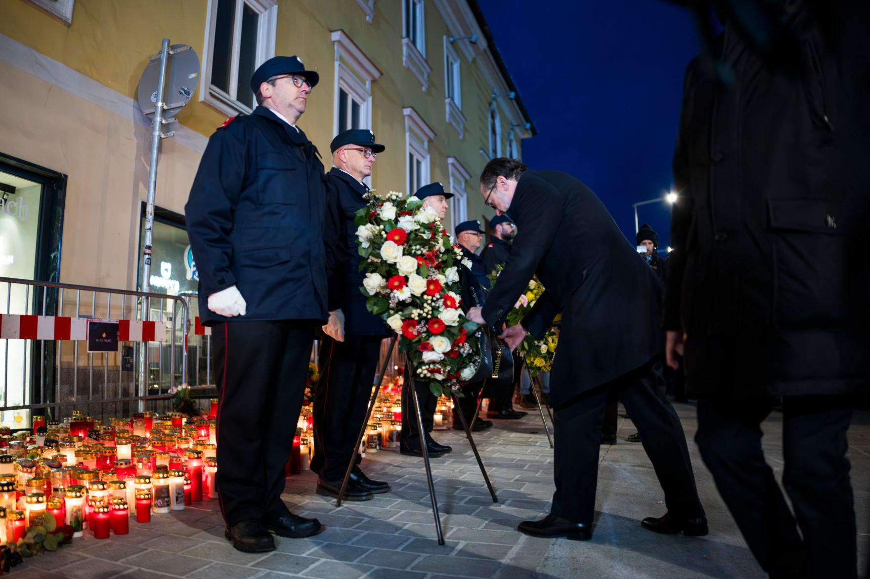 Am 18. Februar 2025 nahm Bundeskanzler Alexander Schallenberg am Gedenkmarsch nach dem Villacher-Anschlag teil.