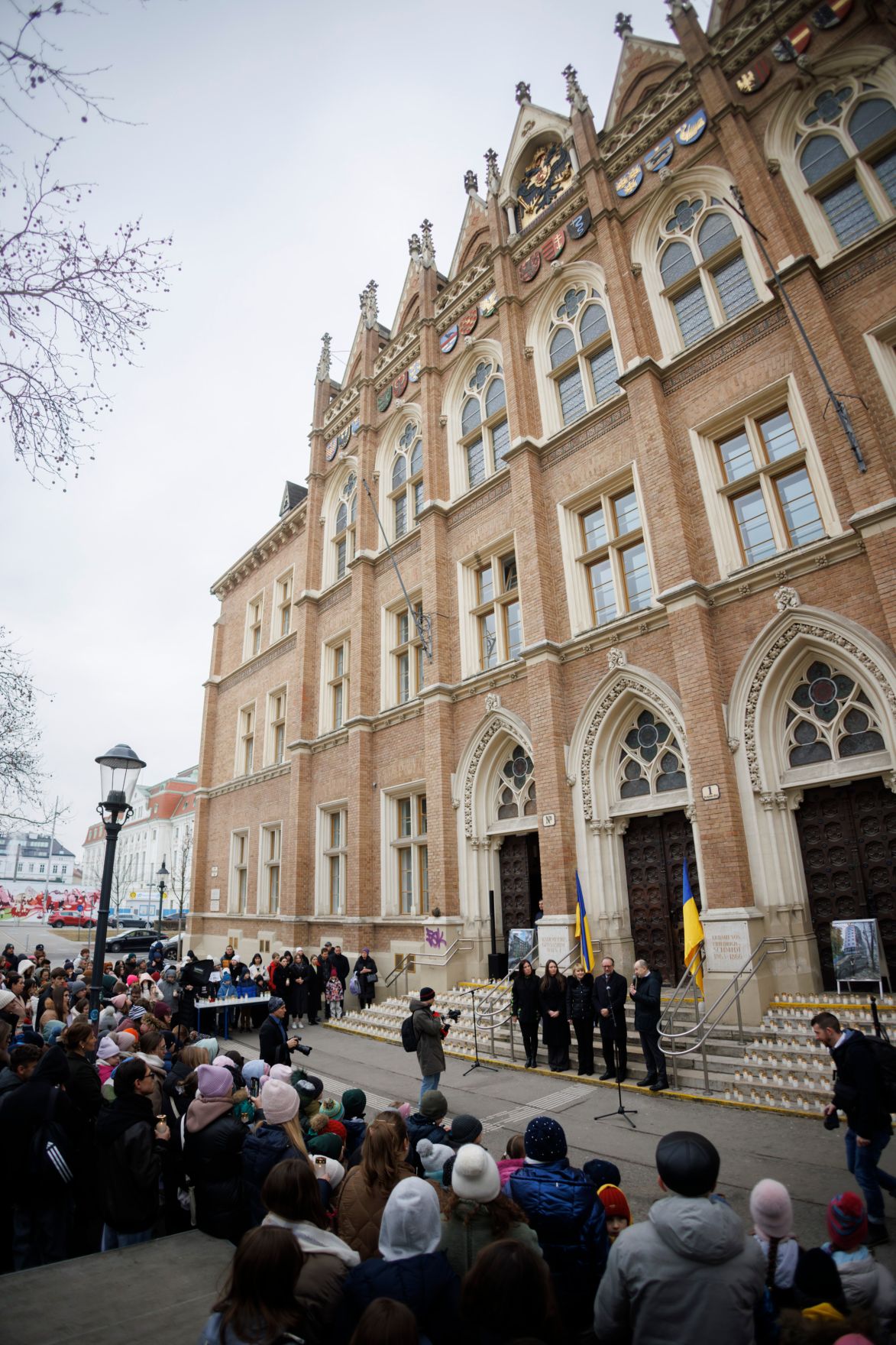 Am 23. Februar 2025 besuchte Bundeskanzler Alexander Schallenberg die Ukrainische Samstagsschule in Wien.