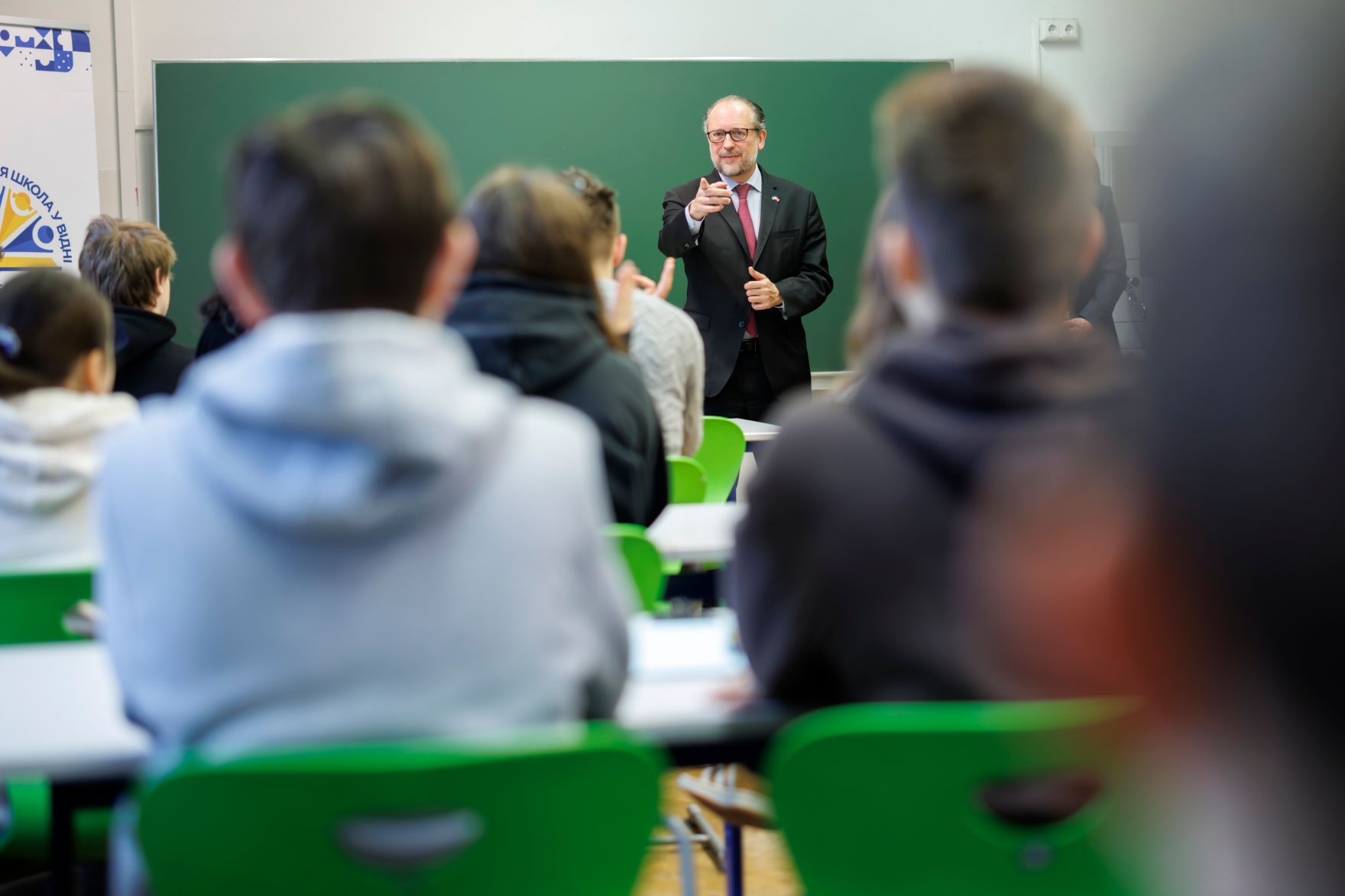 Am 23. Februar 2025 besuchte Bundeskanzler Alexander Schallenberg die Ukrainische Samstagsschule in Wien.