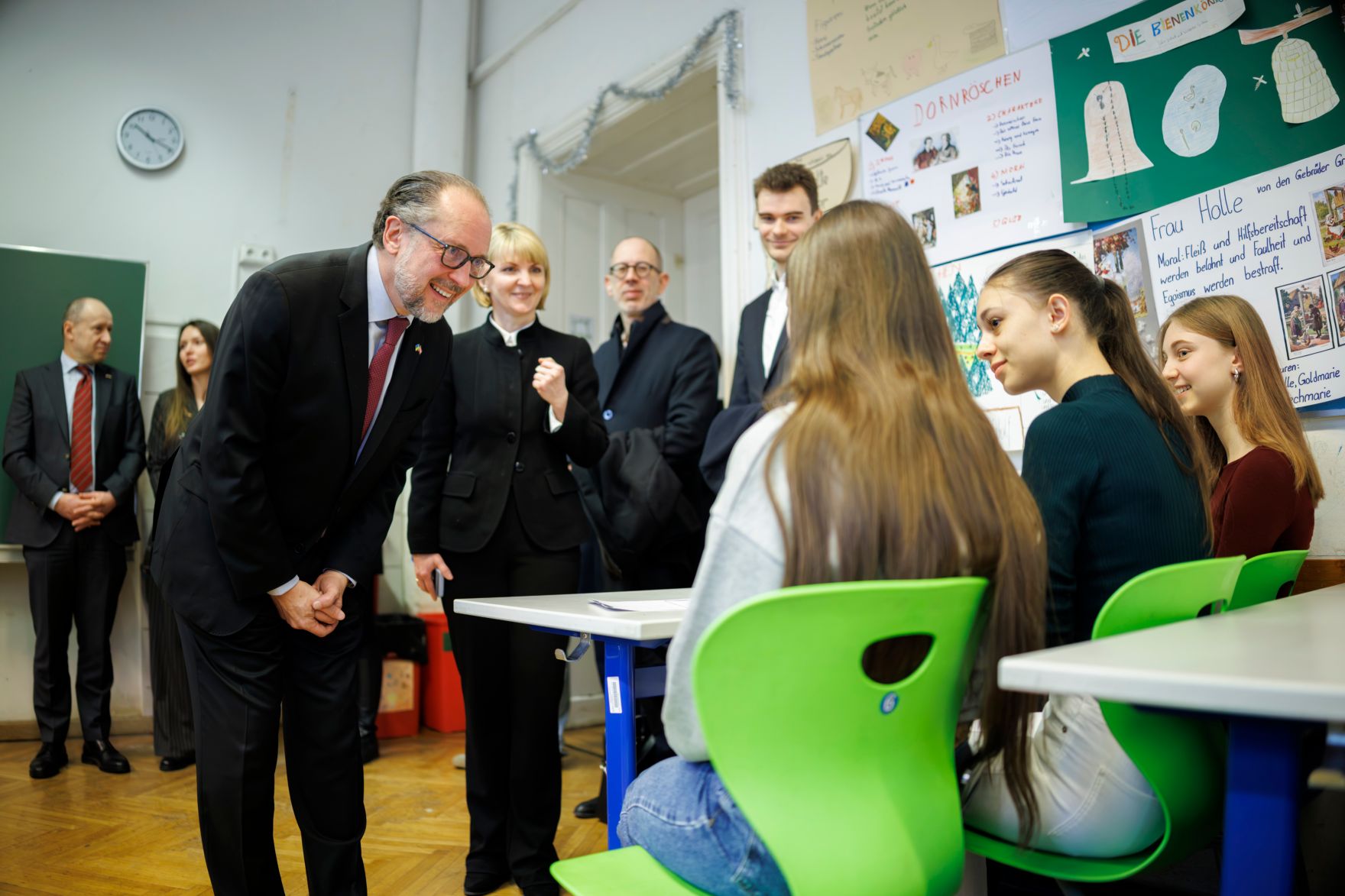 Am 23. Februar 2025 besuchte Bundeskanzler Alexander Schallenberg die Ukrainische Samstagsschule in Wien.