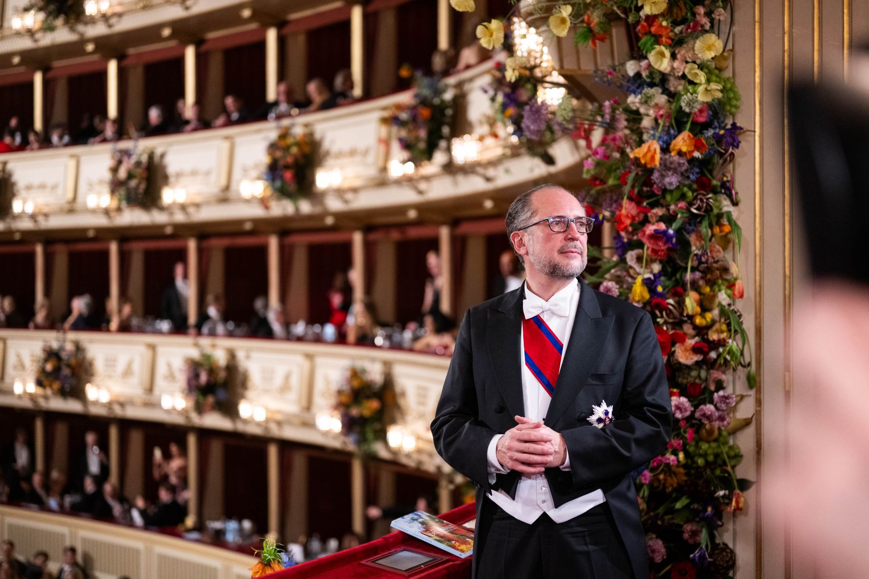 Am 27. Februar 2025 besuchte Bundeskanzler Alexander Schallenberg (im Bild) den Wiener Opernball.