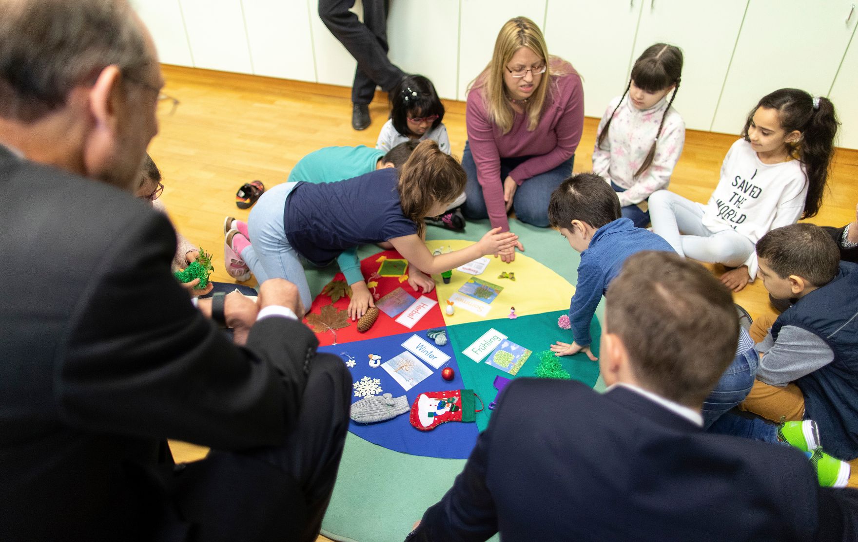 Am 15. J&auml;nner 2019 besuchte Bundesminister Gernot Bl&uuml;mel gemeinsam mit Bundesminister Heinz Fa&szlig;mann die Volksschule Dietmayrgasse in Wien.