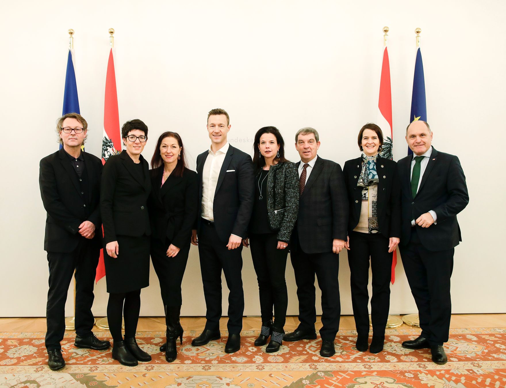 Am 23. J&auml;nner 2019 besuchte Bundesminister Gernot Bl&uuml;mel gemeinsam mit eine Expertengruppe das Haus der Geschichte. Im Bild (v.l.n.r.) Hans-Peter Wipplinger, Direktorin des Haus der Geschichte &Ouml;sterreich Monika Sommer-Sieghart, Hannah Lessing, Bundesminister Gernot Bl&uuml;mel, Barbara Gl&uuml;ck, Hans Walter H&uuml;tter, Constanze Itzel und Nationalratspr&auml;sident Wolfgang Sobotka.