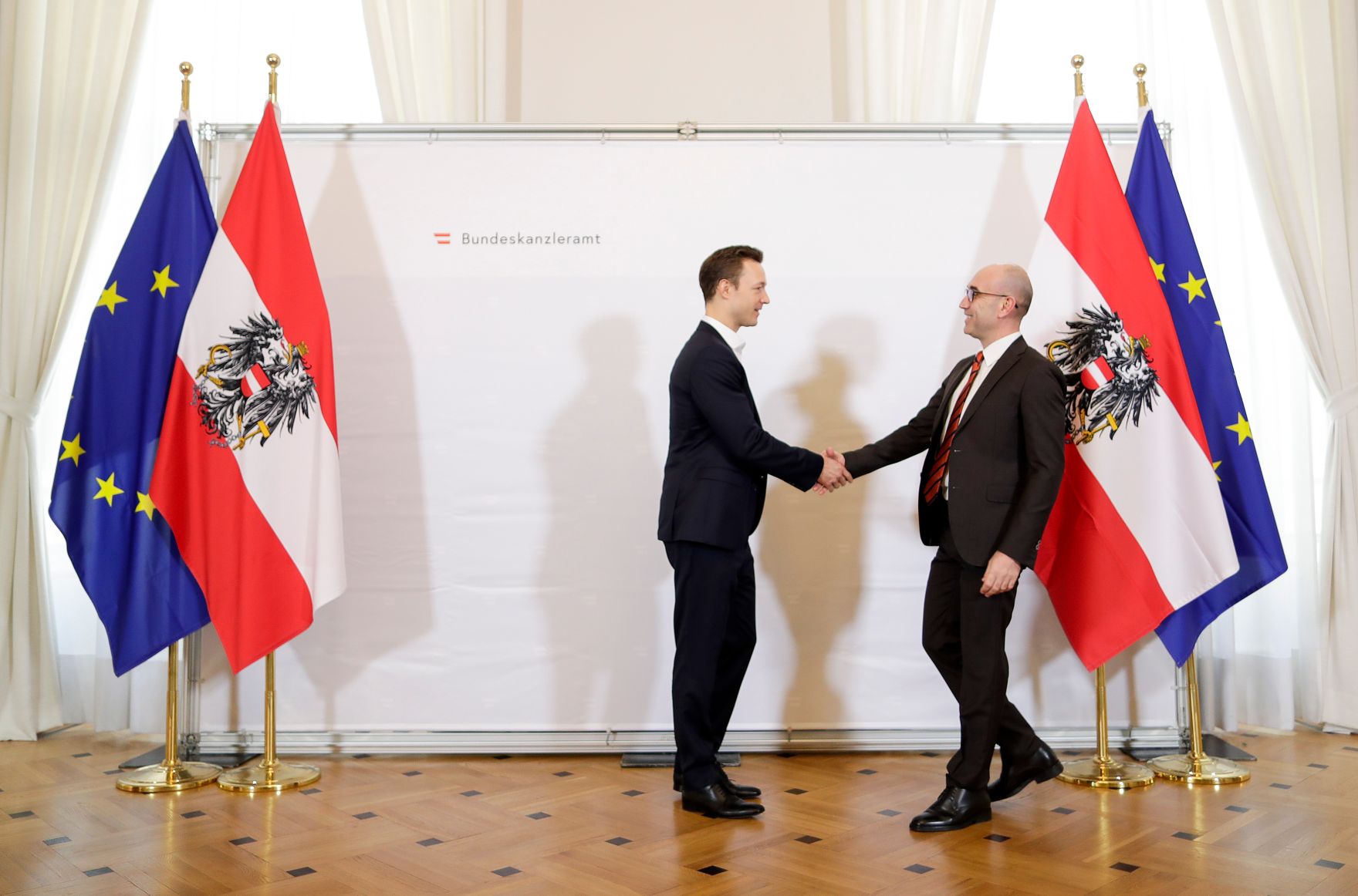 Am 21. Februar 2019 lud Bundesminister Gernot Bl&uuml;mel (l.) zur Konferenz &quot;Future of the EU - view from the Western Balkans&quot;. Im Bild mit Sokol Dedja (r.), stellvertretender Minister f&uuml;r Europa und ausw&auml;rtige Angelegenheiten der Republik Albanien.