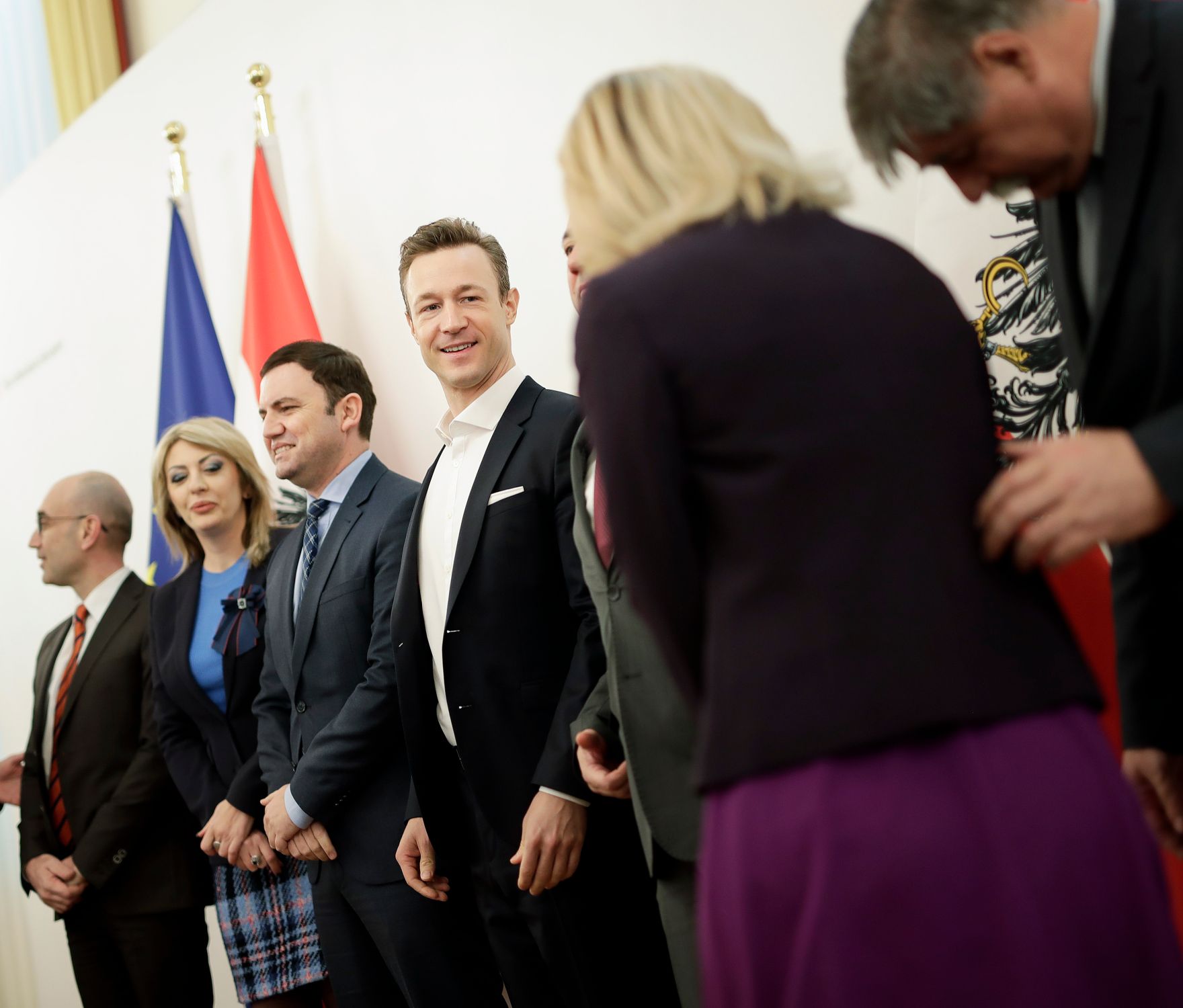 Am 21. Februar 2019 lud Bundesminister Gernot Bl&uuml;mel zur Konferenz &quot;Future of the EU - view from the Western Balkans&quot;. Im Bild (v.l.n.r.) Victor Micula, Staatssekret&auml;r im Au&szlig;enministerium von Rum&auml;nien, Sokol Dedja, stellvertretender Minister f&uuml;r Europa und ausw&auml;rtige Angelegenheiten der Republik Albanien, Jadranka Joksimovic, Ministerin f&uuml;r EU-Integration der Republik Serbien, Bujar Osmani, Vize-Premierminister der Republik Nordmazedonien, Bundesminister Gernot Bl&uuml;mel, Igor Crnadak, Minister f&uuml;r ausw&auml;rtige Angelegenheiten von Bosnien und Herzegowina, Dhurata Hoxha, Ministerin f&uuml;r EU-Integration der Republik Kosovo und Zoran Jankovic, Staatssekret&auml;r im Au&szlig;enministerium Montenegros.