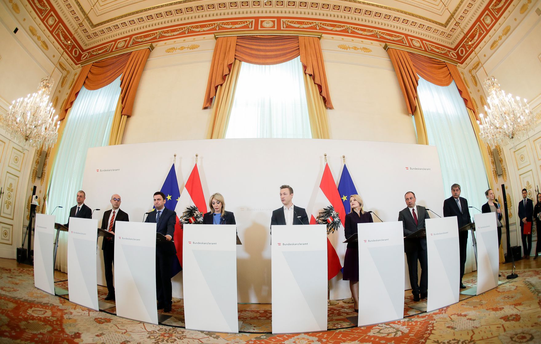 Am 21. Februar 2019 lud Bundesminister Gernot Bl&uuml;mel zur Konferenz "Future of the EU - view from the Western Balkans". Im Bild beim Pressestatement.