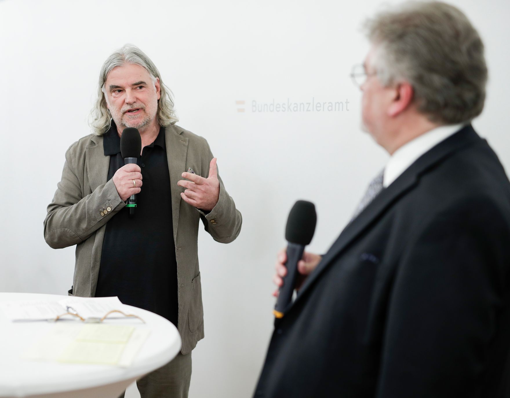 Am 21. Februar 2019 &uuml;berreichte Bundesminister Gernot Bl&uuml;mel die &Ouml;sterreichischen Kunstpreise und den Hans-Hollein-Kunstpreis.