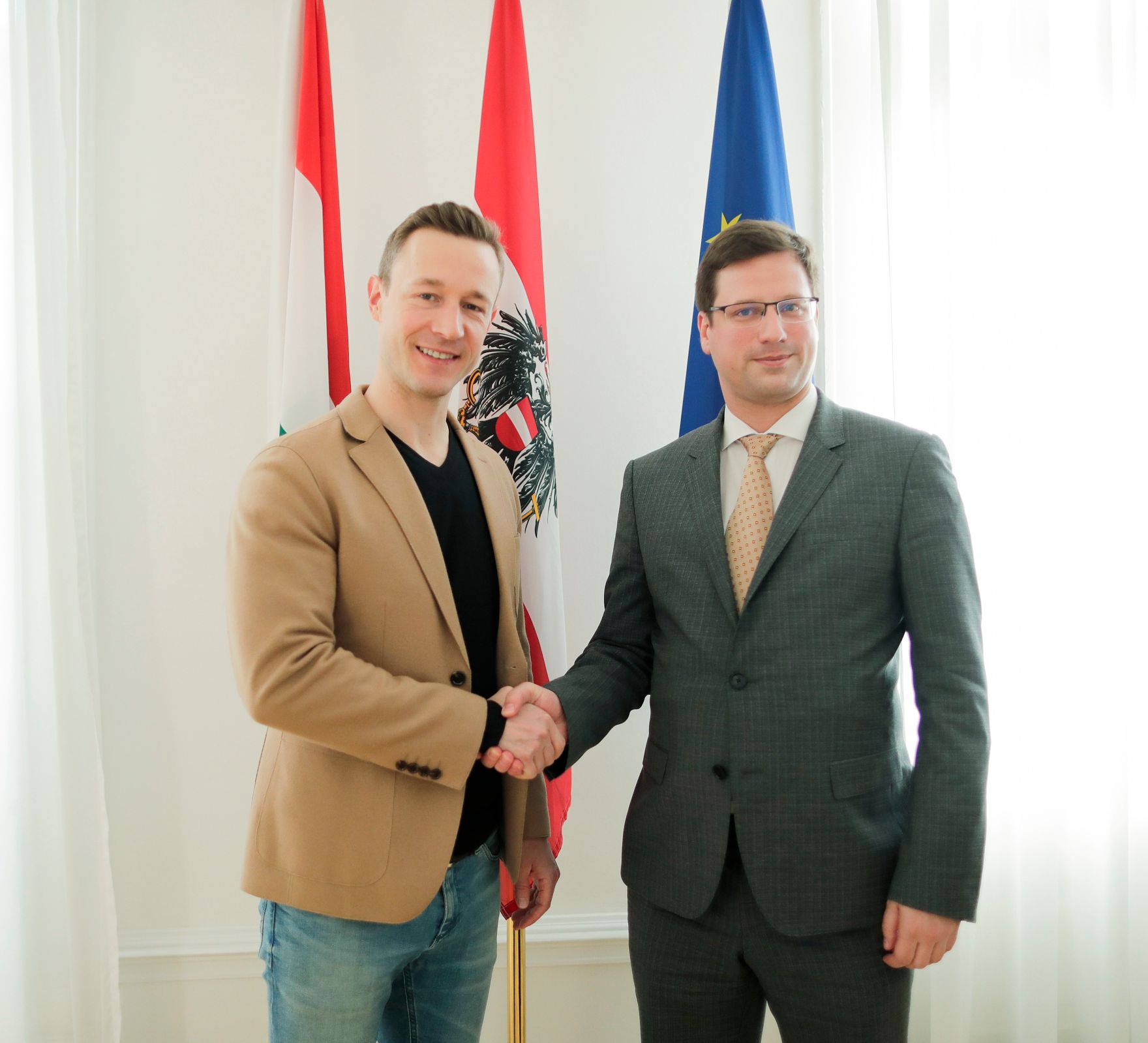 Am 1. M&auml;rz 2019 empfing Bundesminister Gernot Bl&uuml;mel (l.) den ungarischen Kanzleramtsminister Gregely Gulyas (r.) zu einem Gespr&auml;ch.