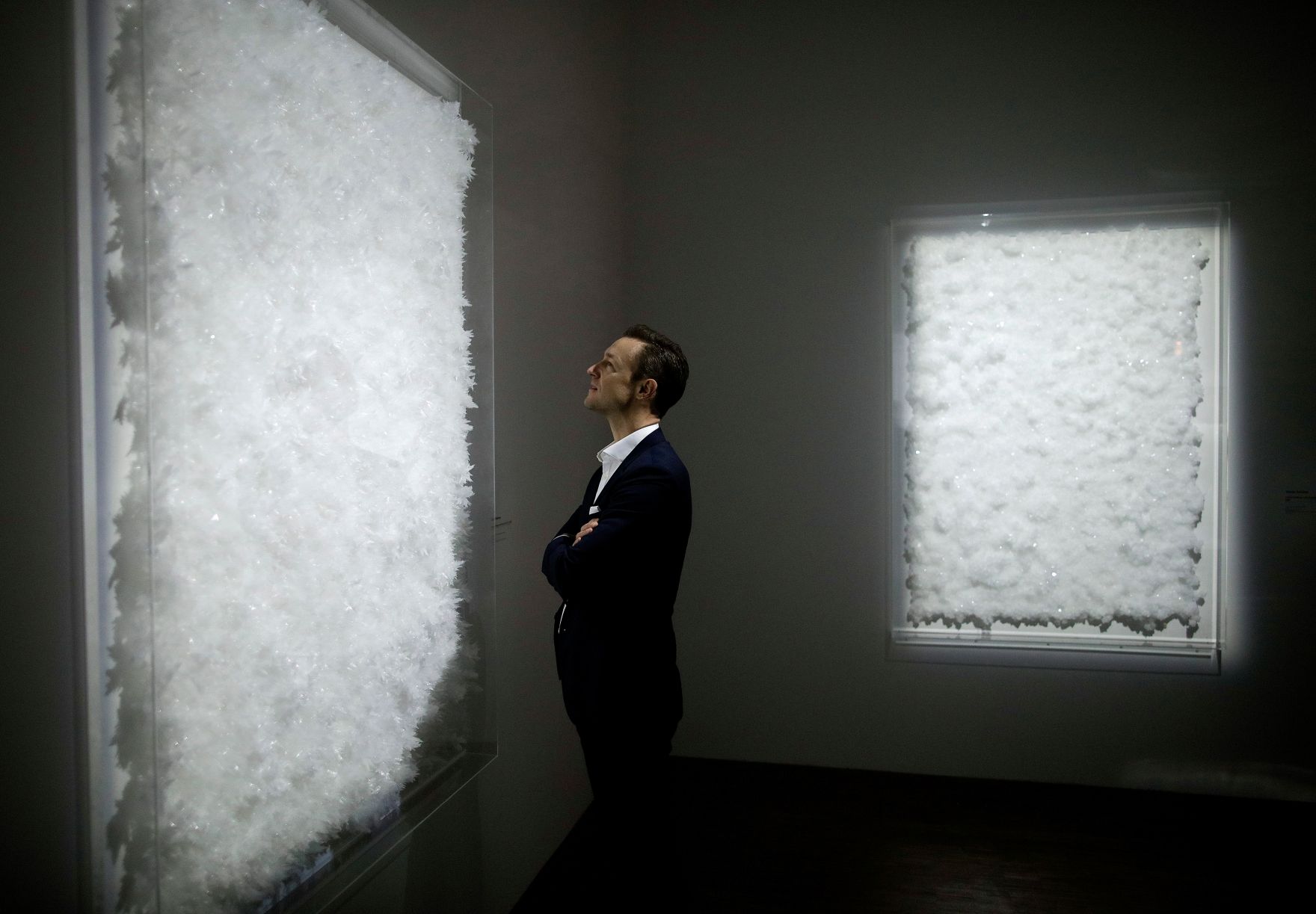 Am 22. M&auml;rz 2019 reiste Bundesminister Gernot Bl&uuml;mel nach Paris. Im Bild beim Besuch der Ausstellung &quot;La Fabrique du vivant: Mutations / Cr&eacute;ations 3&quot;