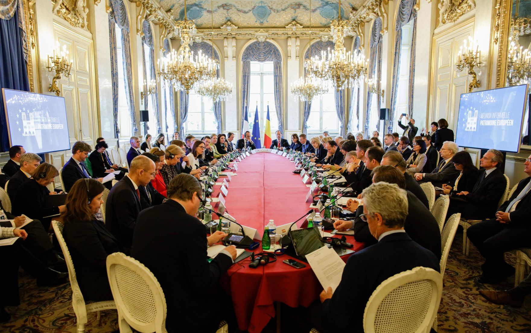 Am 3. Mai 2019 reiste Bundesminister Gernot Bl&uuml;mel anl&auml;sslich eines Arbeitsbesuchs nach Paris. Im Bild beim Treffen der EU-Minister.