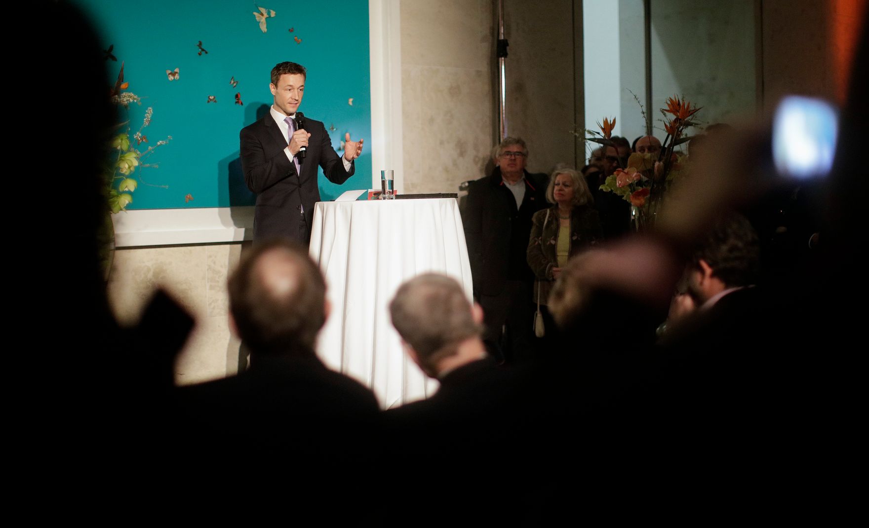 Am 15. Februar 2018 er&ouml;ffnete Bundesminister Gernot Bl&uuml;mel (im Bild) die Ausstellung &bdquo;WOW! The Heidi Horten Collection&ldquo; im Leopold Museum.