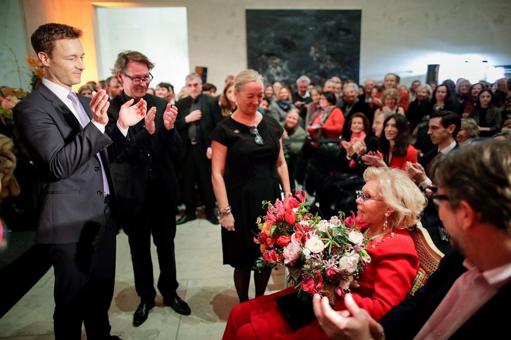 Am 15. Februar 2018 er&ouml;ffnete Bundesminister Gernot Bl&uuml;mel (l.) die Ausstellung &bdquo;WOW! The Heidi Horten Collection&ldquo; im Leopold Museum. Im Bild mit Heidi Horten (2.v.r.), Hans-Peter Wipplinger (2.v.l.) und Agnes Husslein (m.).
