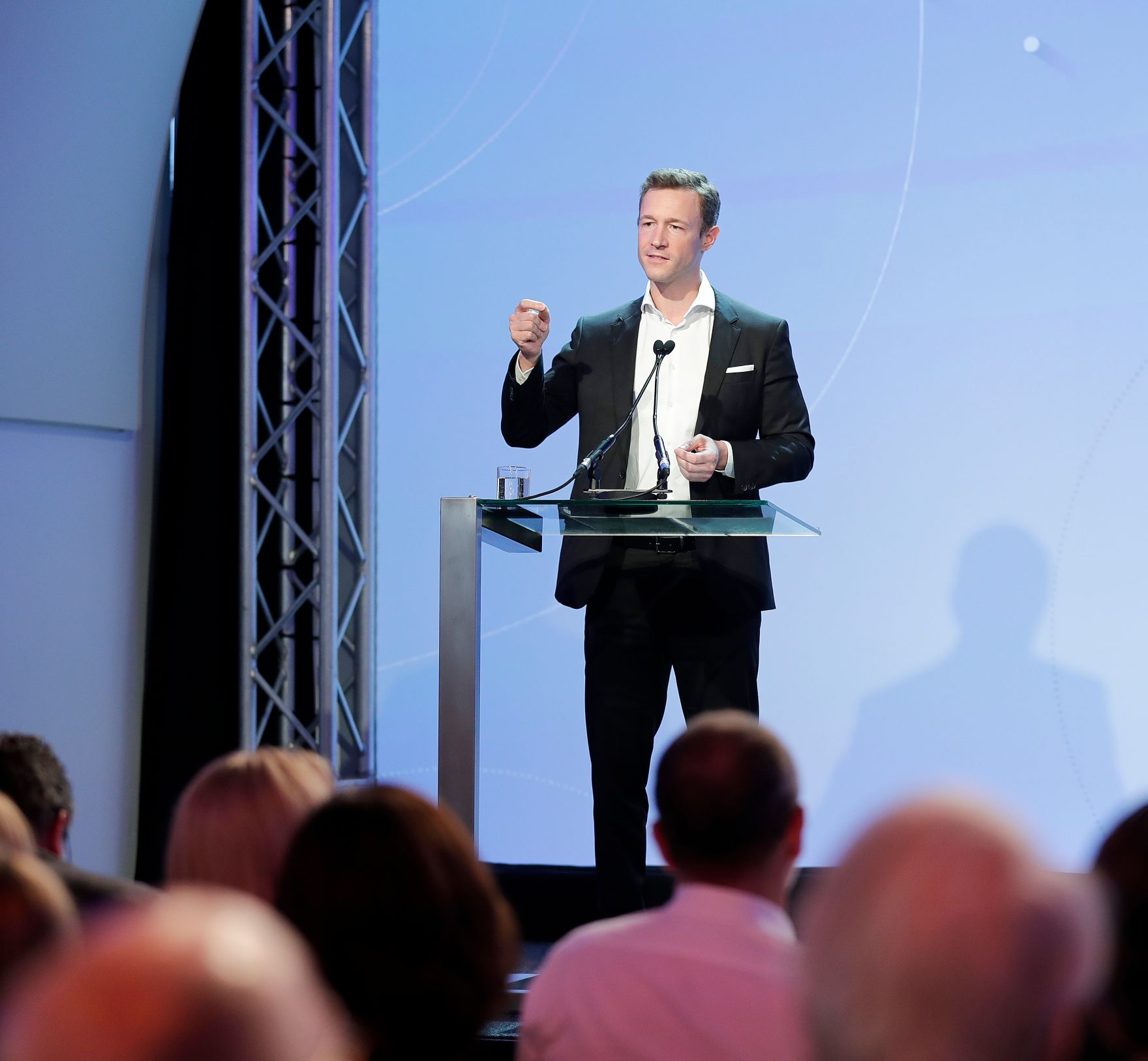 Am 8. Juni 2018 setzte Bundesminister Gernot Bl&uuml;mel (im Bild) seine Teilnahme am medienpolitischen Diskurs "MedienEnquete" fort.