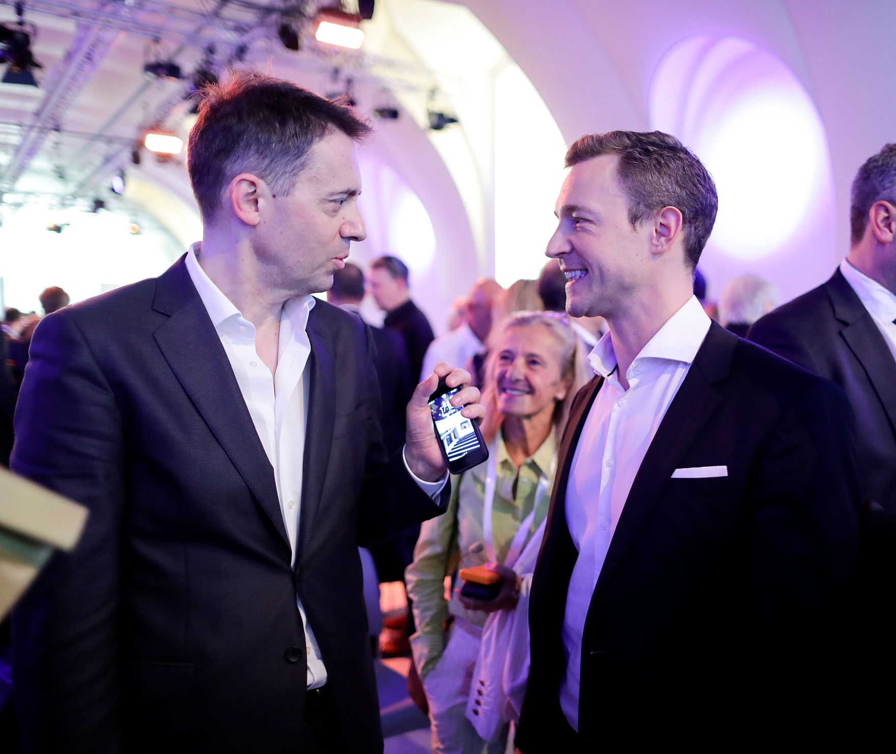 Am 8. Juni 2018 setzte Bundesminister Gernot Bl&uuml;mel (r.) seine Teilnahme am medienpolitischen Diskurs "MedienEnquete" fort.