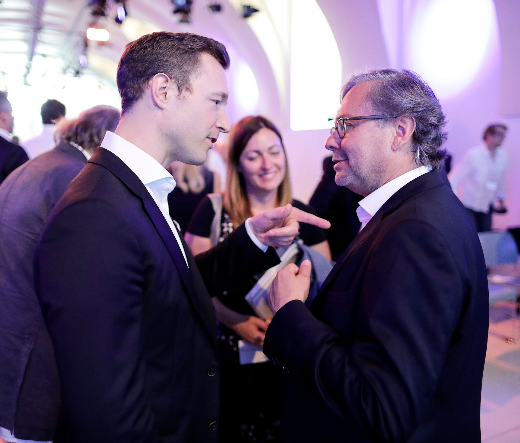 Am 8. Juni 2018 setzte Bundesminister Gernot Bl&uuml;mel (l.) seine Teilnahme am medienpolitischen Diskurs "MedienEnquete" fort.