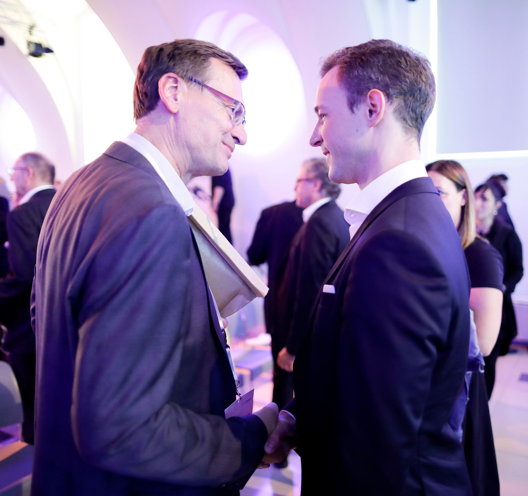 Am 8. Juni 2018 setzte Bundesminister Gernot Bl&uuml;mel (r.) seine Teilnahme am medienpolitischen Diskurs "MedienEnquete" fort.