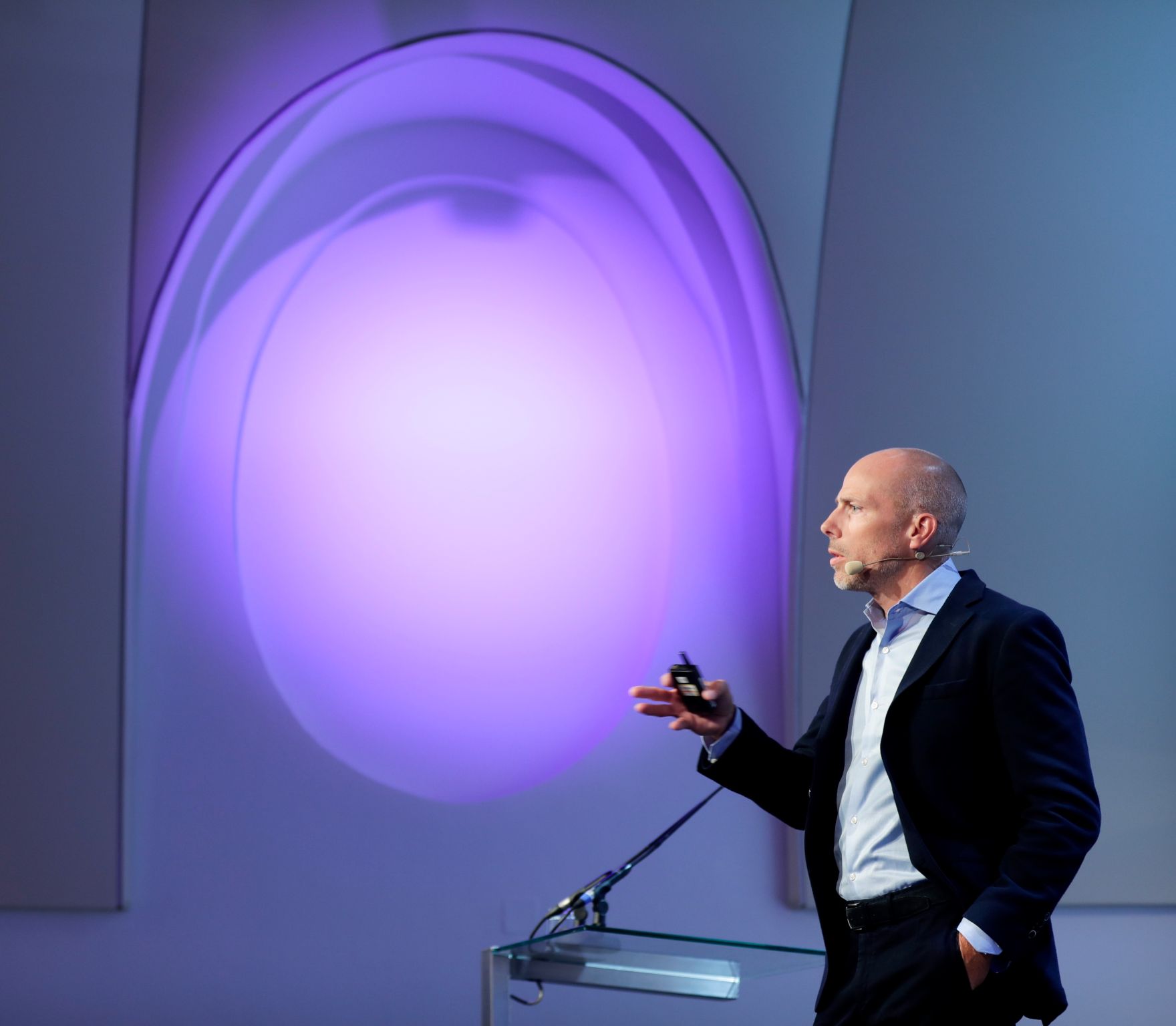 Am 7. Juni 2018 nahm Bundesminister Gernot Bl&uuml;mel am medienpolitischen Diskurs &quot;MedienEnquete&quot; teil. Im Bild der Gesch&auml;ftsf&uuml;hrer der United Internet Media Jan Oetjen.