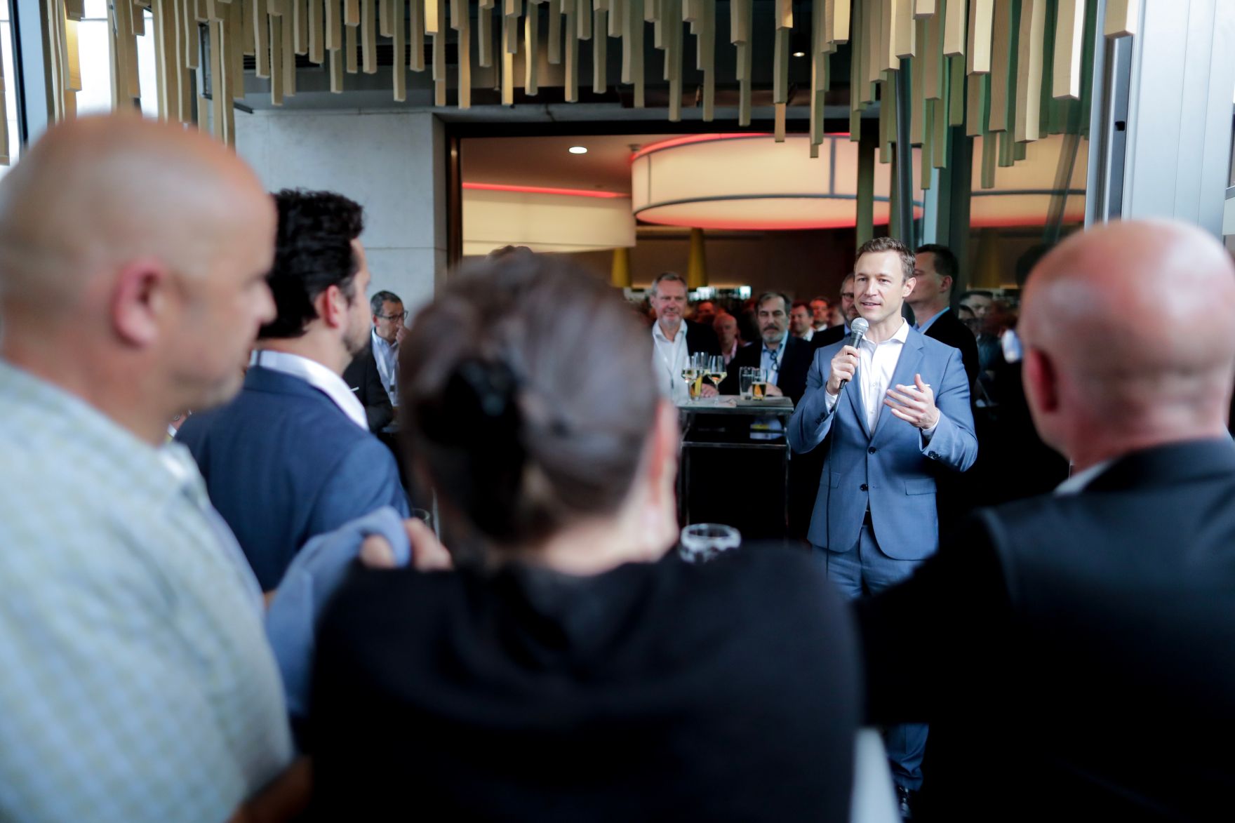 Am 7. Juni 2018 nahm Bundesminister Gernot Bl&uuml;mel am medienpolitischen Diskurs "MedienEnquete" teil. Im Bild beim Abendempfang.