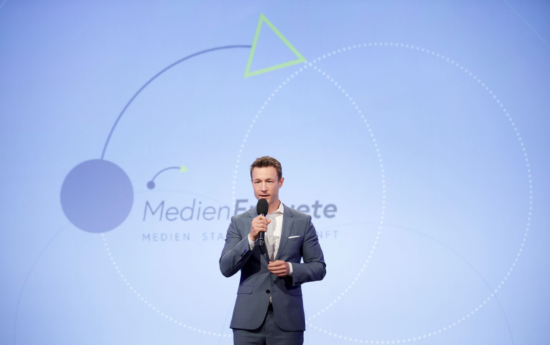 Am 7. Juni 2018 nahm Bundesminister Gernot Bl&uuml;mel (im Bild) am medienpolitischen Diskurs &quot;MedienEnquete&quot; teil.