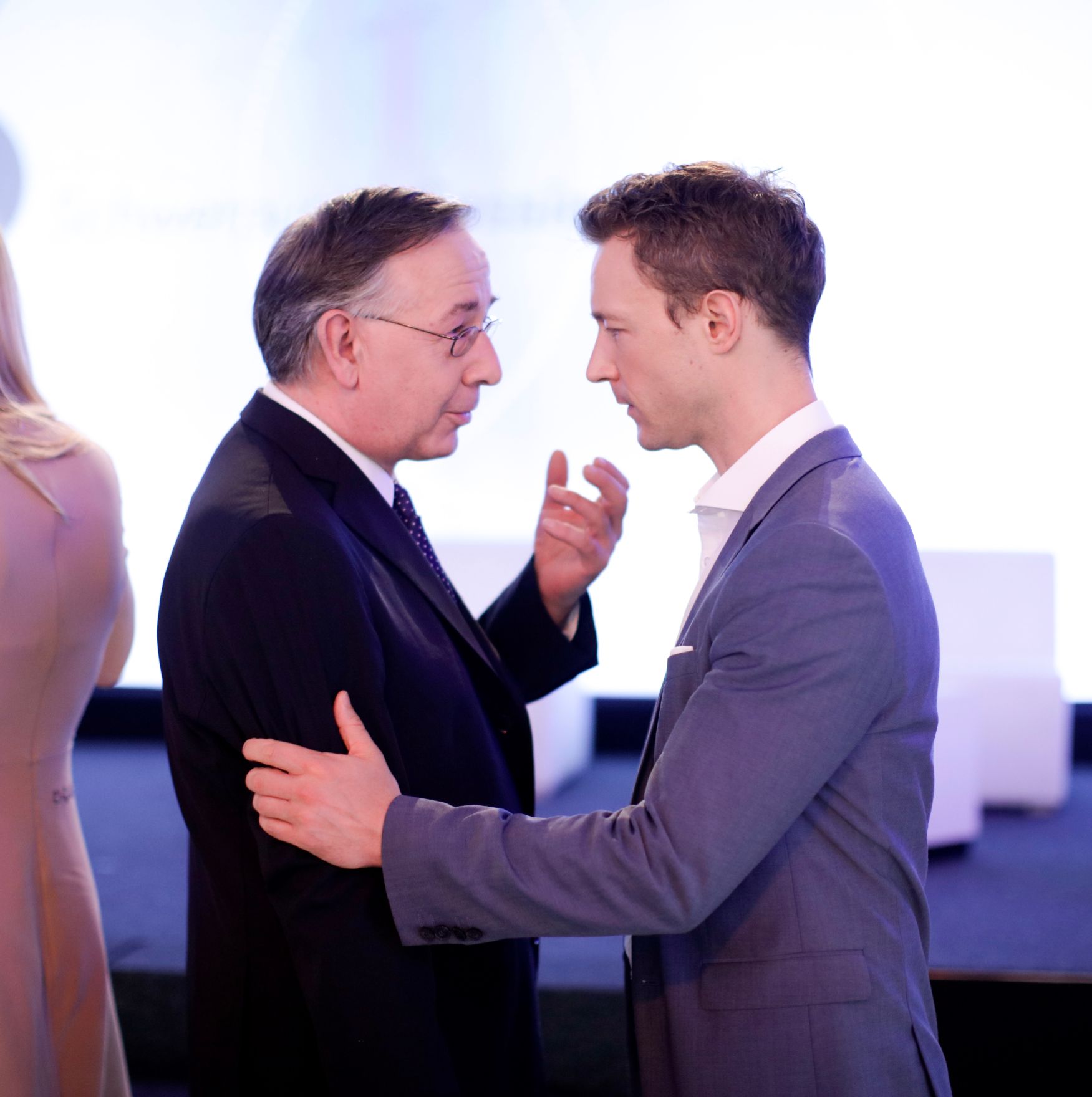 Am 7. Juni 2018 nahm Bundesminister Gernot Bl&uuml;mel (r.) am medienpolitischen Diskurs &quot;MedienEnquete&quot; teil. Im Bild der Leiter der Bundeswettbewerbsbeh&ouml;rde Theodor Thanner (l.).