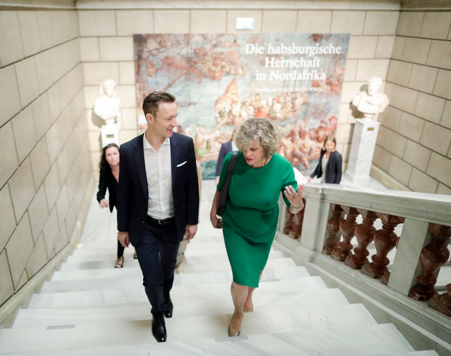 Am 25. Juni 2018 nahm Bundesminister Gernot Bl&uuml;mel (l.) an der Pressekonferenz zum Kulturprogramm des &ouml;sterreichischen EU-Ratsvorsitzes teil. Im Bild mit der Generaldirektorin des Kunsthistorischen Museums Sabine Haag (r.).