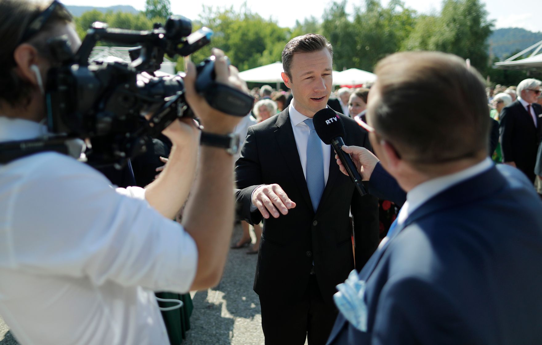 Am 18. Juli 2018 reiste Bundesminister Gernot Bl&uuml;mel (m.) anl&auml;sslich der Er&ouml;ffnung der Bregenzer Festspiele nach Bregenz.