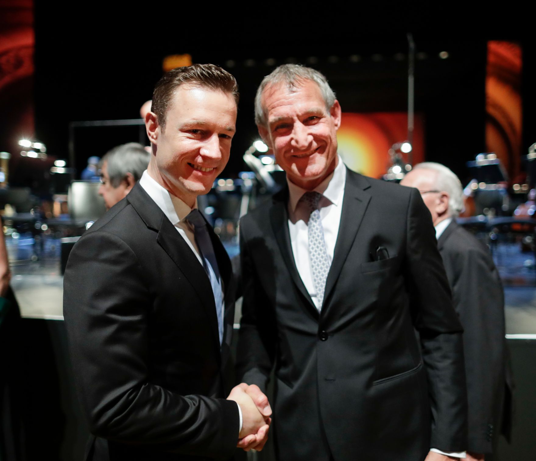 Am 18. Juli 2018 reiste Bundesminister Gernot Bl&uuml;mel (l.) anl&auml;sslich der Er&ouml;ffnung der Bregenzer Festspiele nach Bregenz.