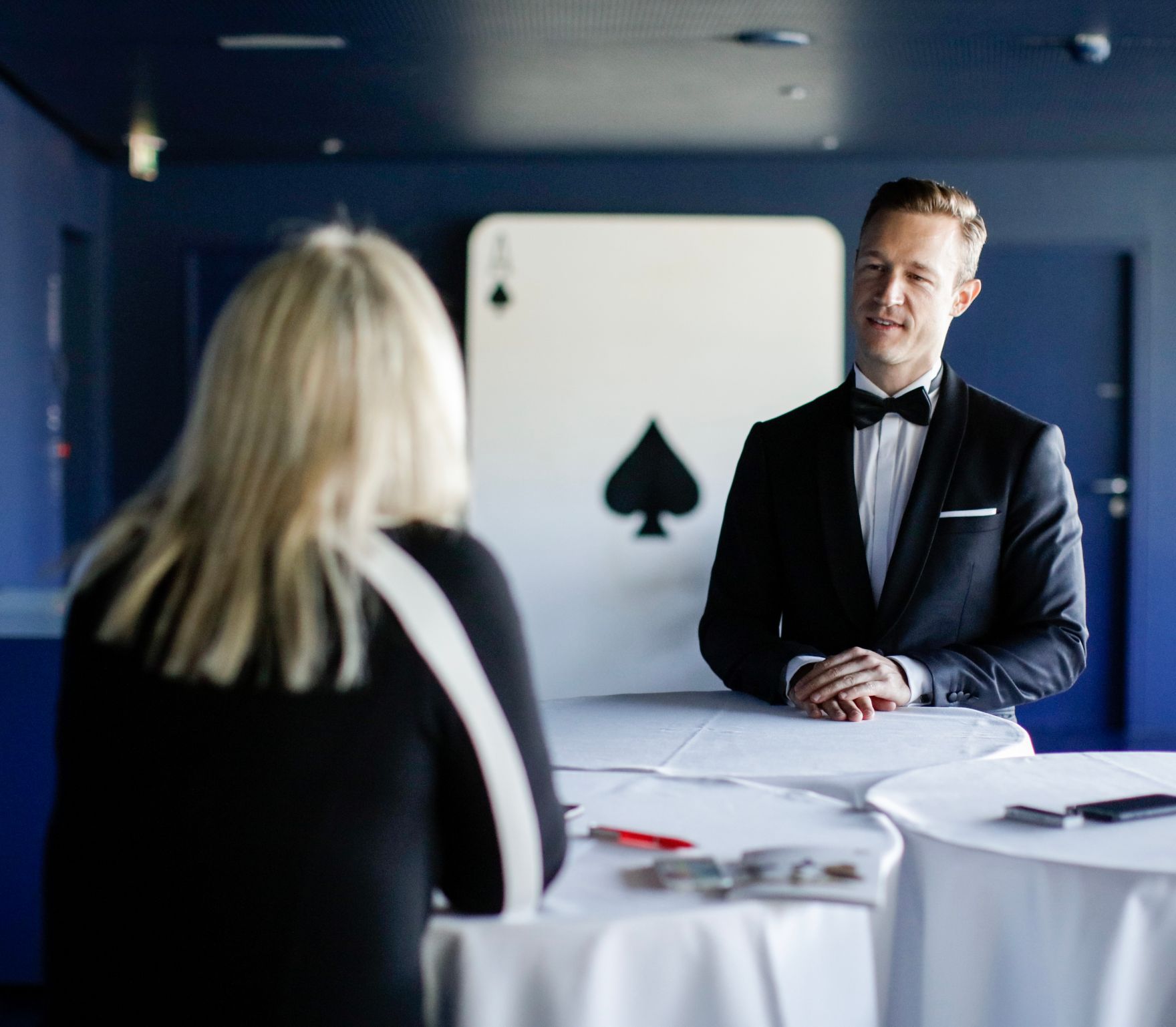 Am 18. Juli 2018 reiste Bundesminister Gernot Bl&uuml;mel (r.) anl&auml;sslich der Er&ouml;ffnung der Bregenzer Festspiele nach Bregenz.
